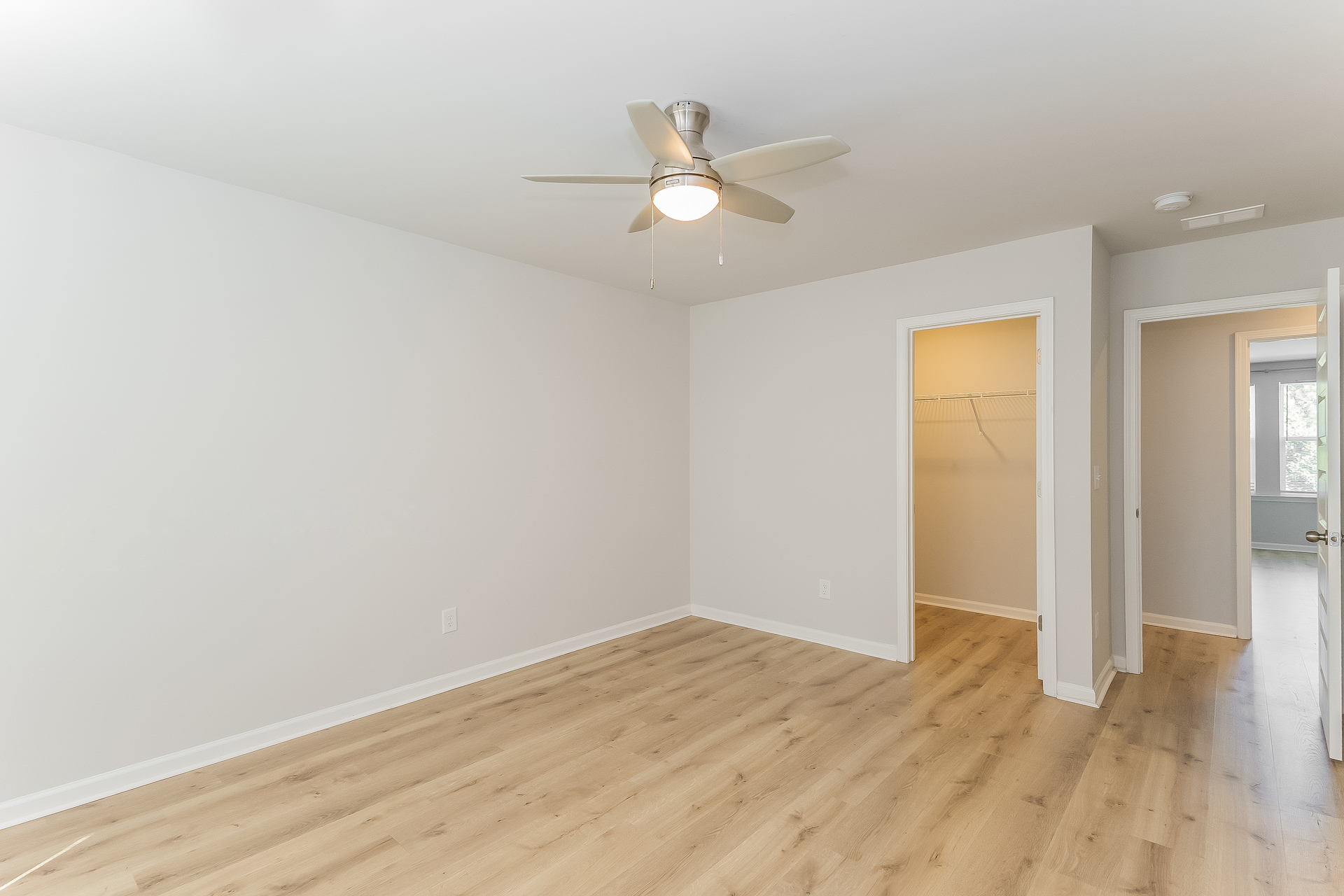 Photo 12 of 23 of 216 Red Bluff St, Summerville, SC