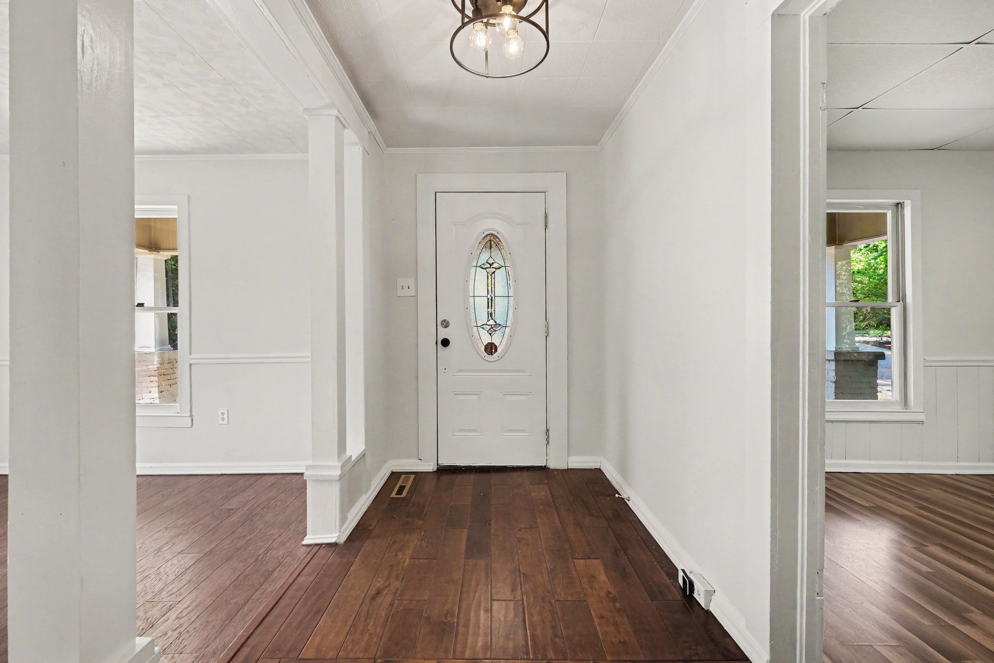 Photo 6 of 38 of 1402 1st Avenue Pl NW, Hickory, NC