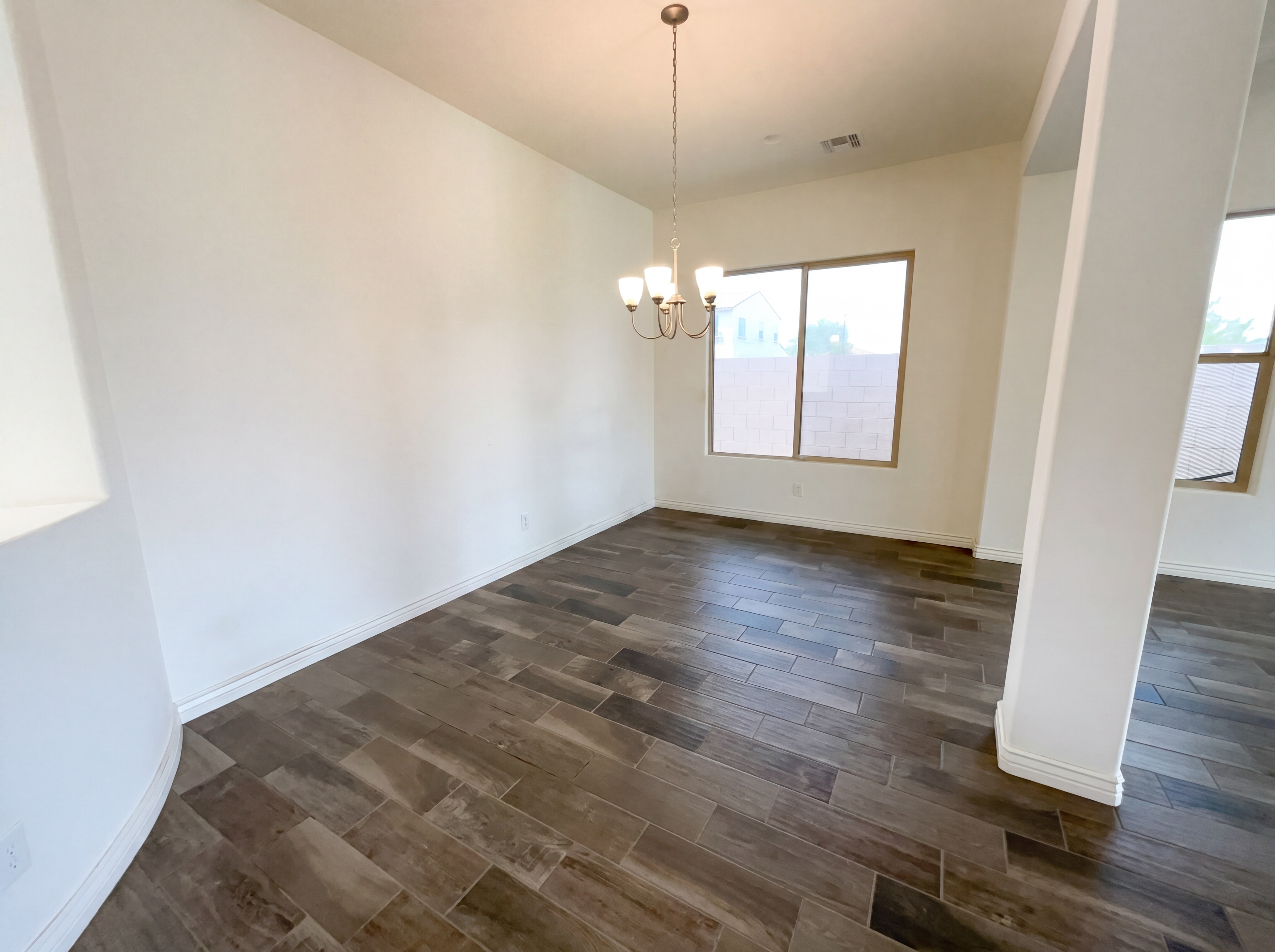 Photo 10 of 29 of 2312 E Susan Dr, Gilbert, AZ