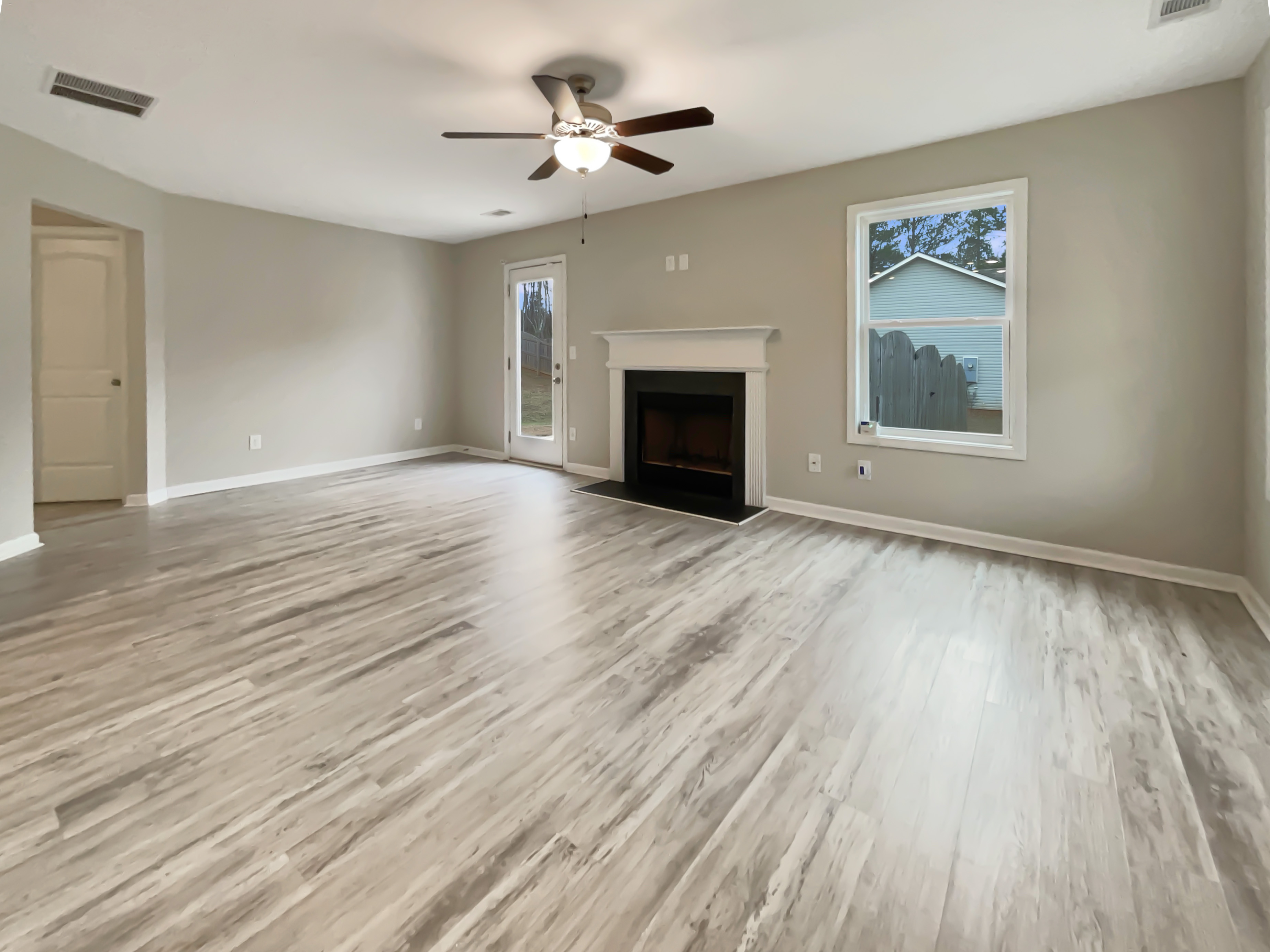 Photo 9 of 21 of 232 Cynthia Ct, Dallas, GA