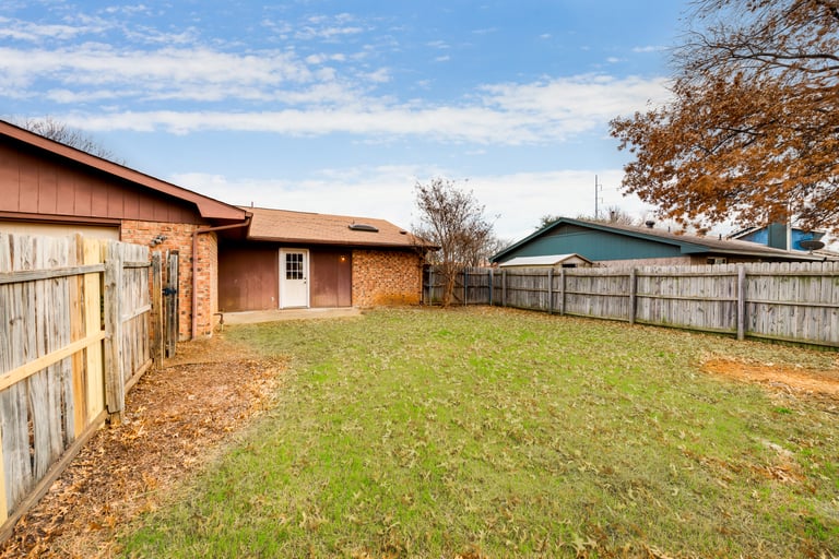 Photo 26 of 29 - 1426 Westwood Dr, Lewisville, TX 75067
