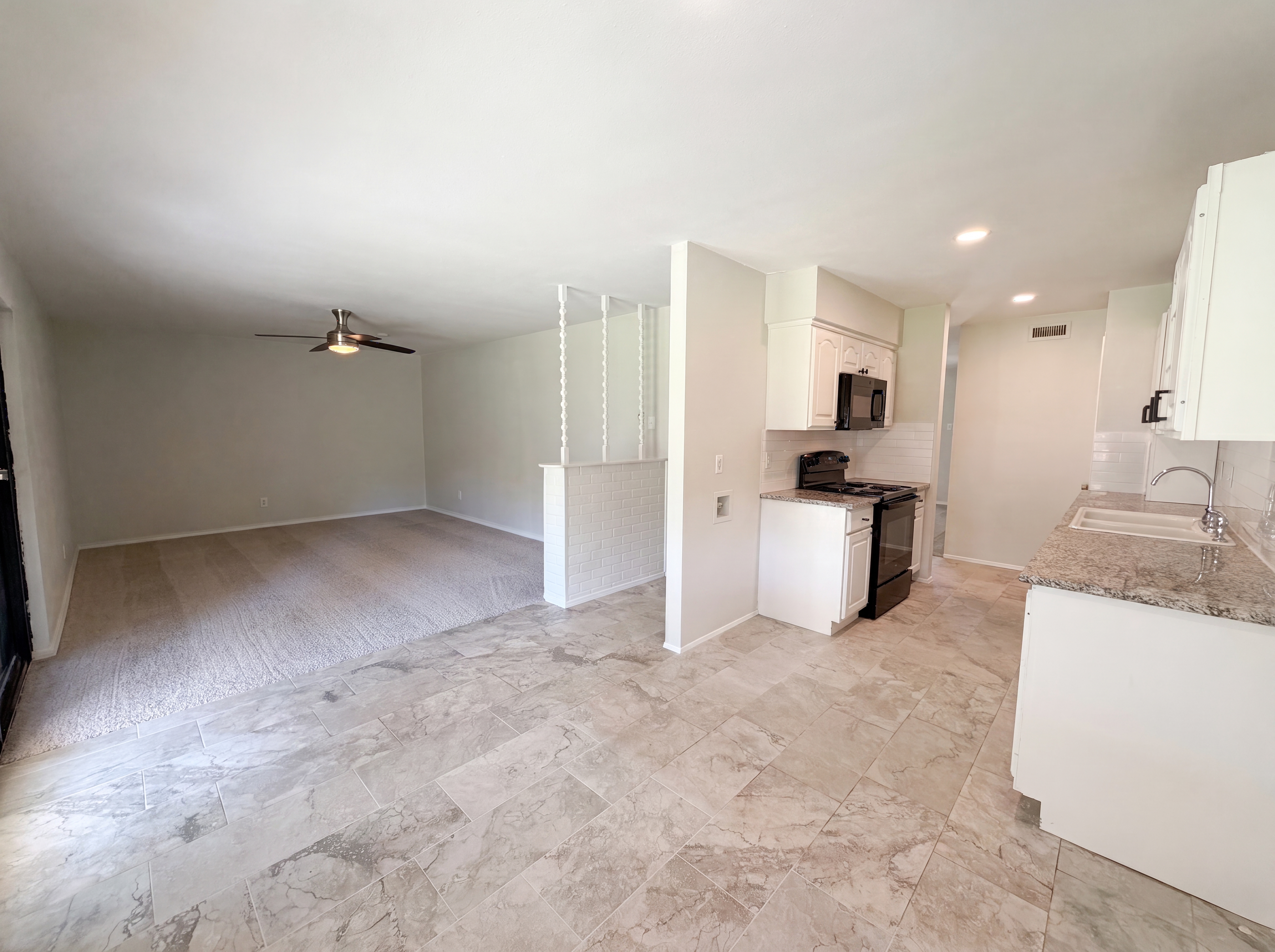 Photo 10 of 29 of 1102 Hillwood Dr, Lewisville, TX