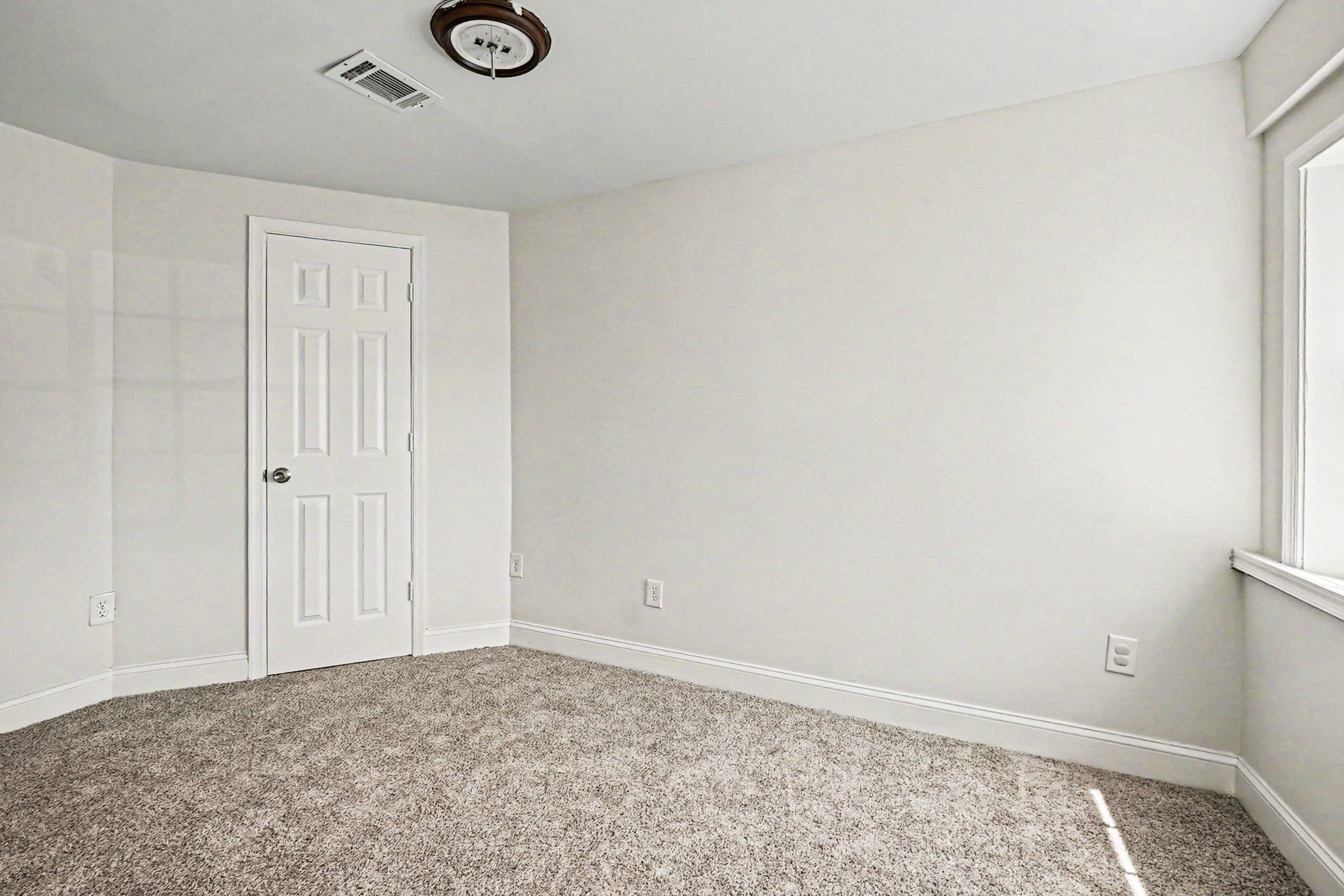 Photo 15 of 19 of 36 N Purdue Ave, New Castle, DE