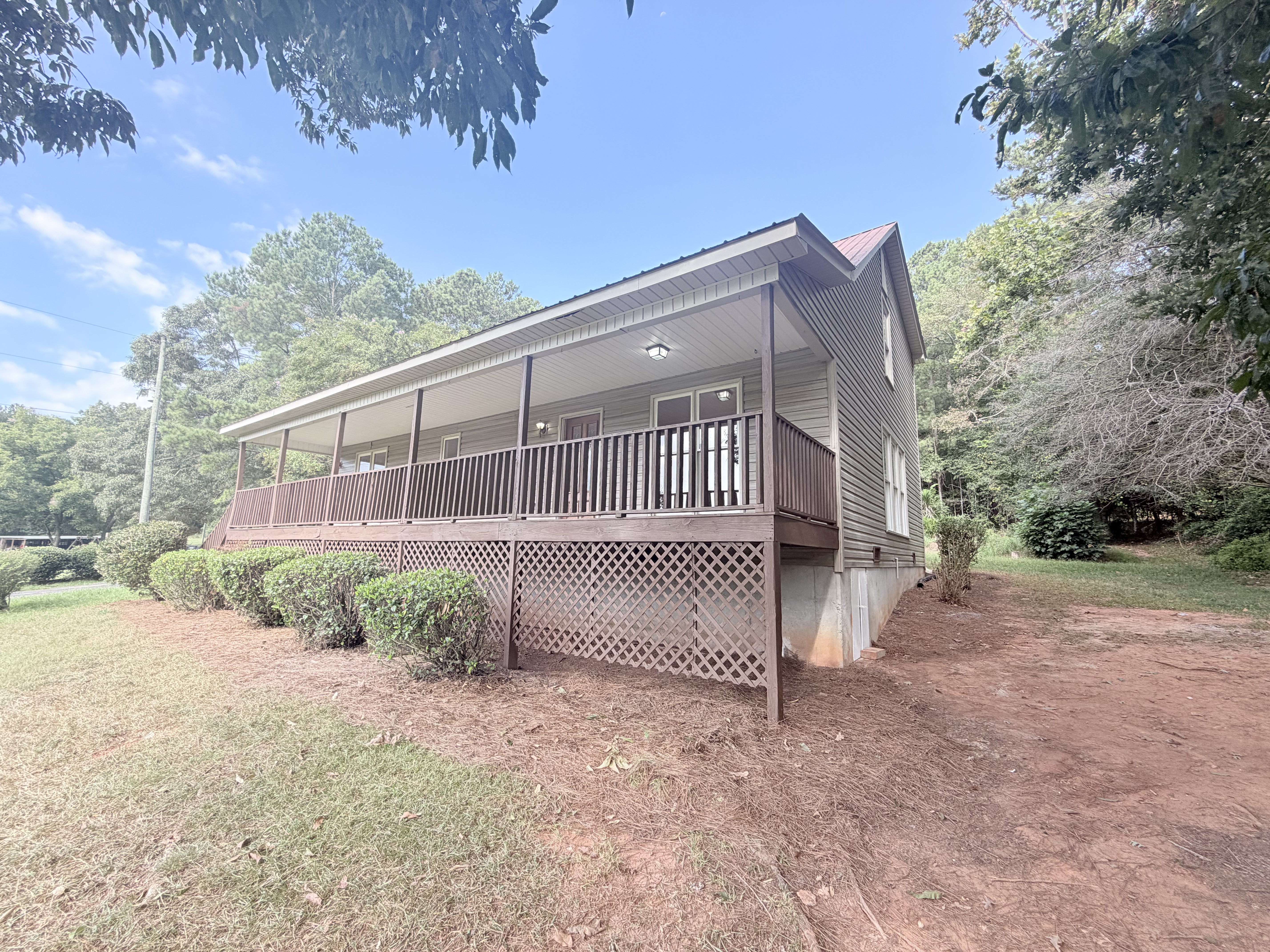 Photo 16 of 21 of 3802 Claude Brewer Rd, Loganville, GA