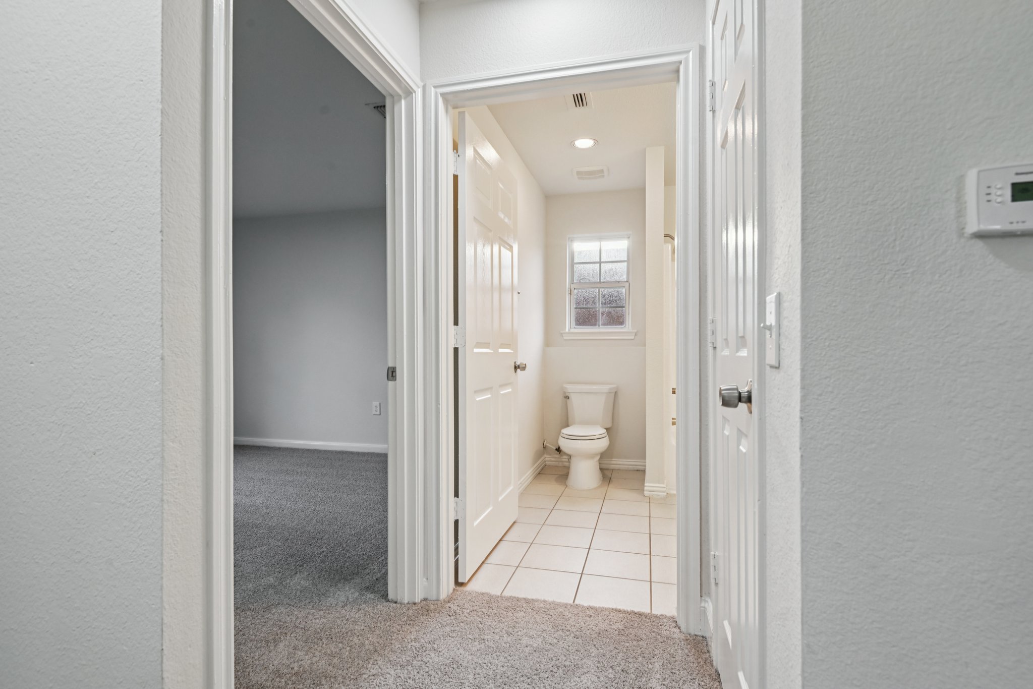 Photo 27 of 38 of 2714 Silkwood St, Dallas, TX