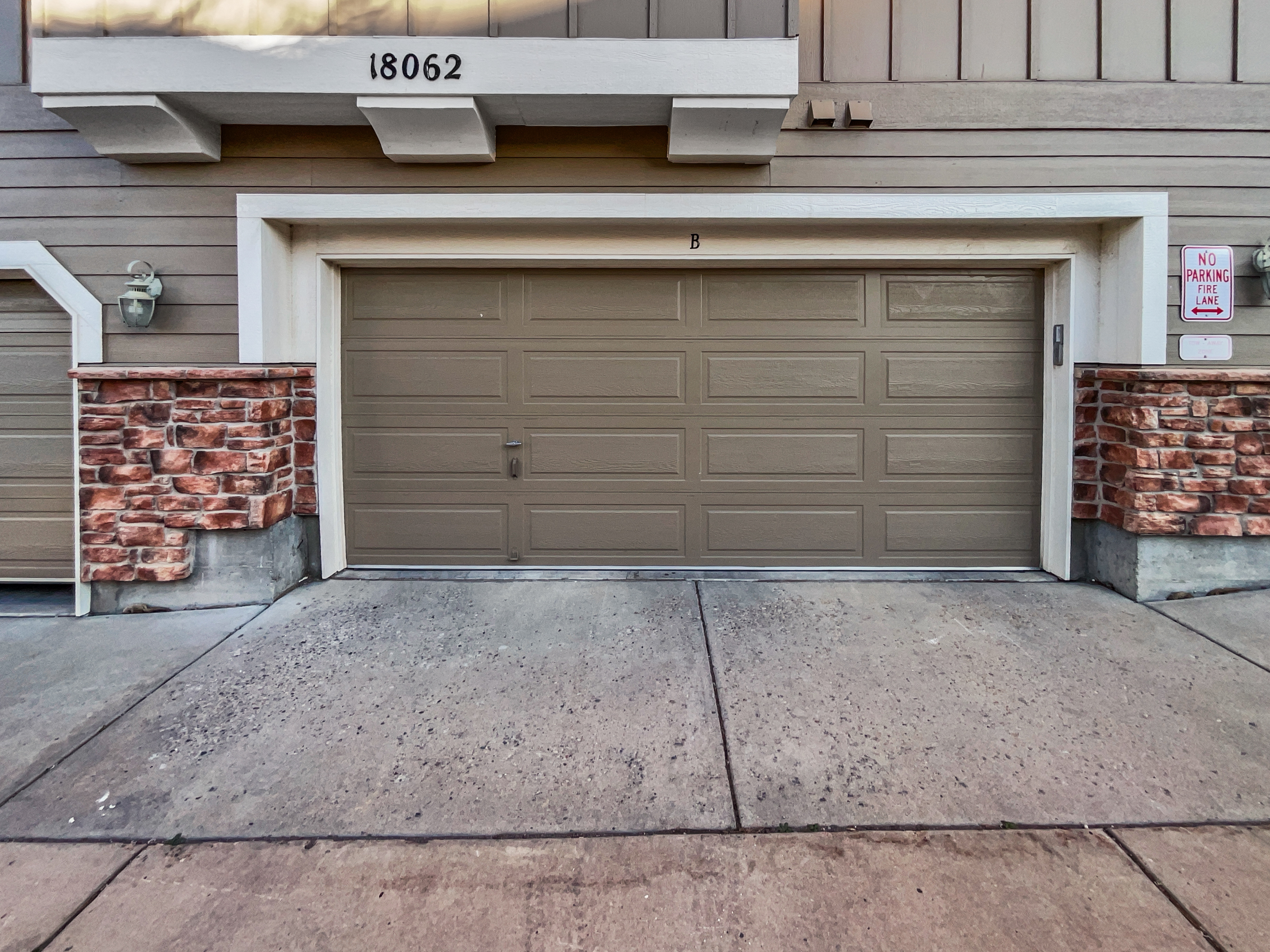 Photo 6 of 27 of 18062 E 104th Pl, Commerce City, CO
