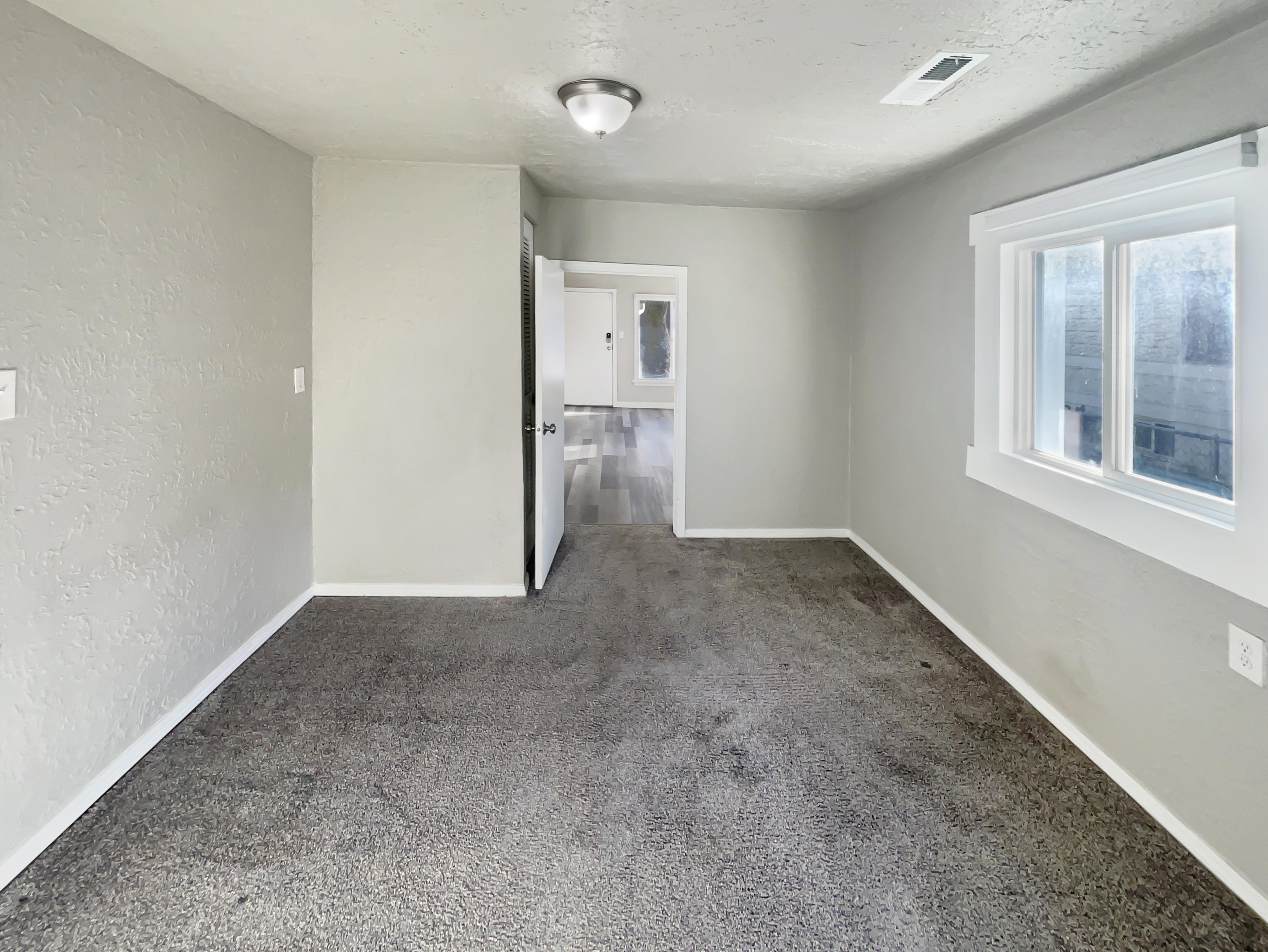 Photo 18 of 19 of 2865 Pingree Ave, Ogden, UT