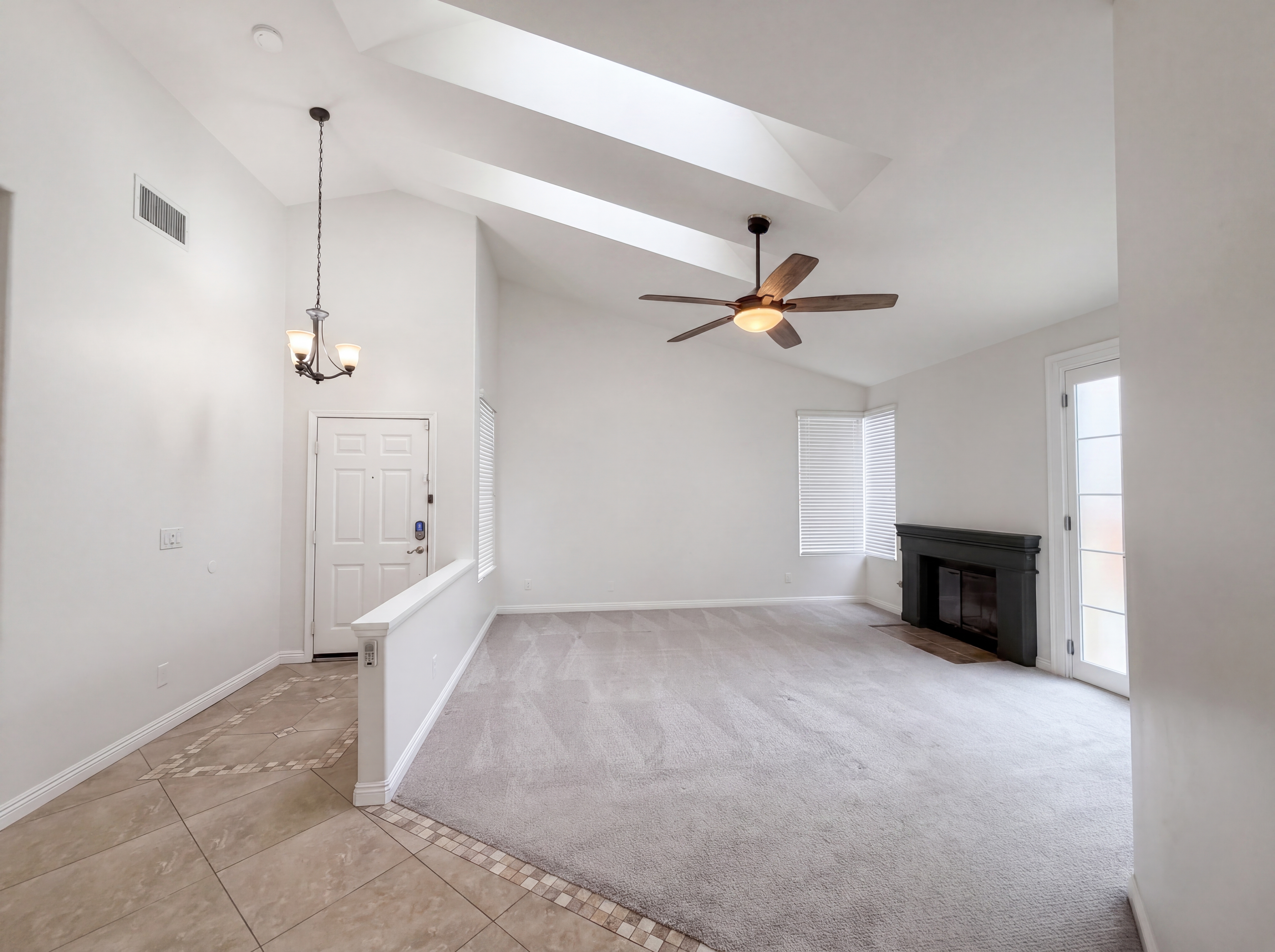 Photo 3 of 21 of 29628 Kingston Ct, Menifee, CA