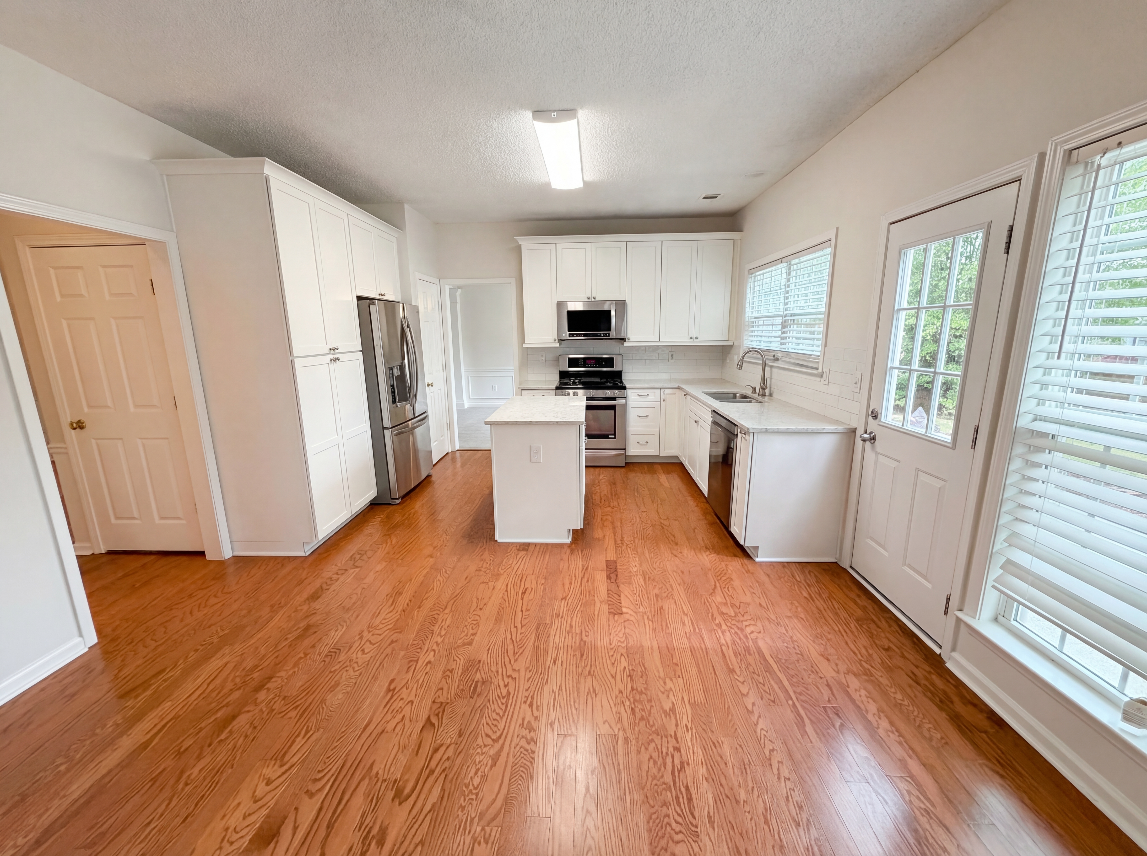 Photo 15 of 45 of 3935 Lake Lanier Dr, Duluth, GA