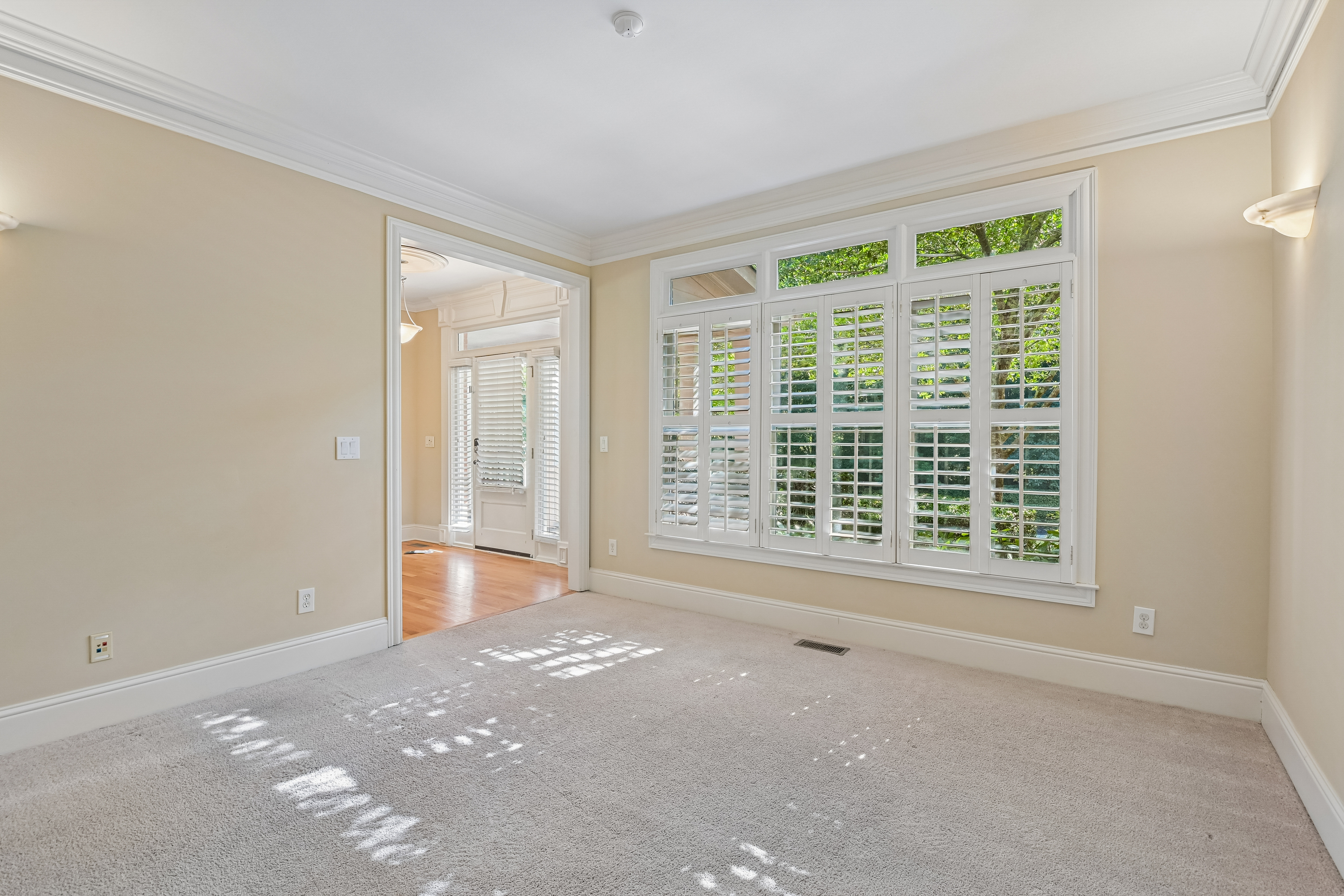 Photo 28 of 73 of 720 Barberry Dr, Alpharetta, GA