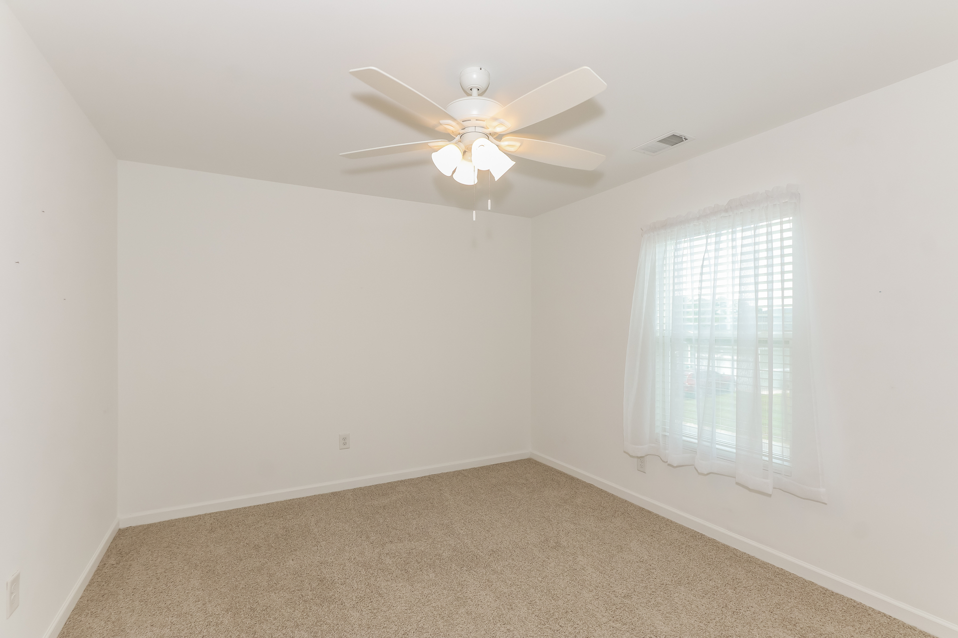 Photo 14 of 22 of 1126 Joywood Dr, Longs, SC