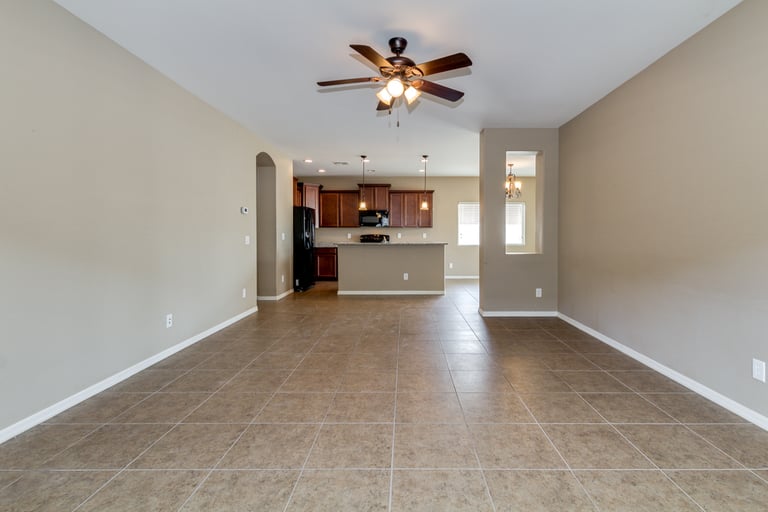 Photo 7 of 25 - 300 W Lyle Ave, San Tan Valley, AZ 85140