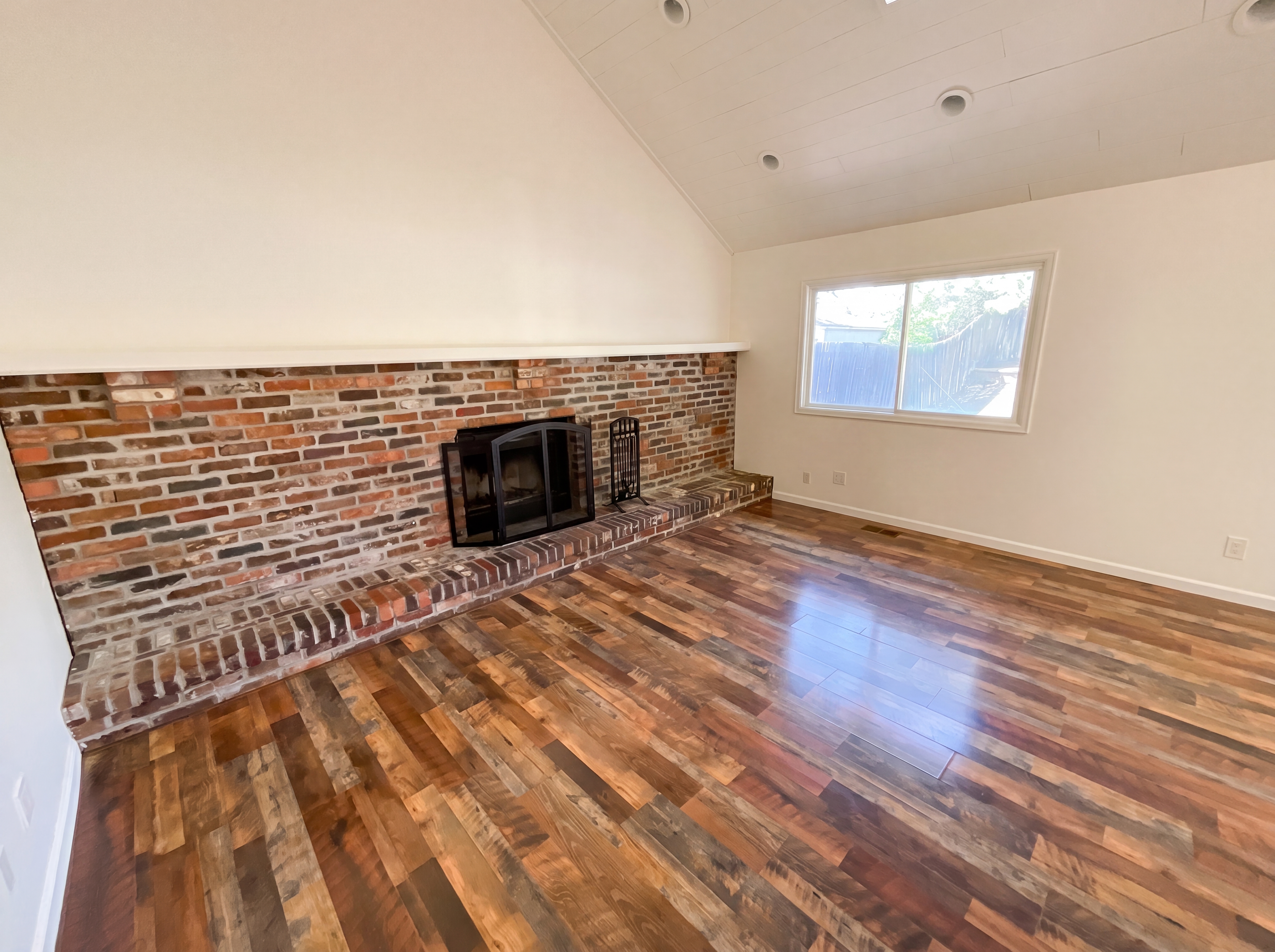 Photo 12 of 33 of 9938 Garland Dr, Broomfield, CO