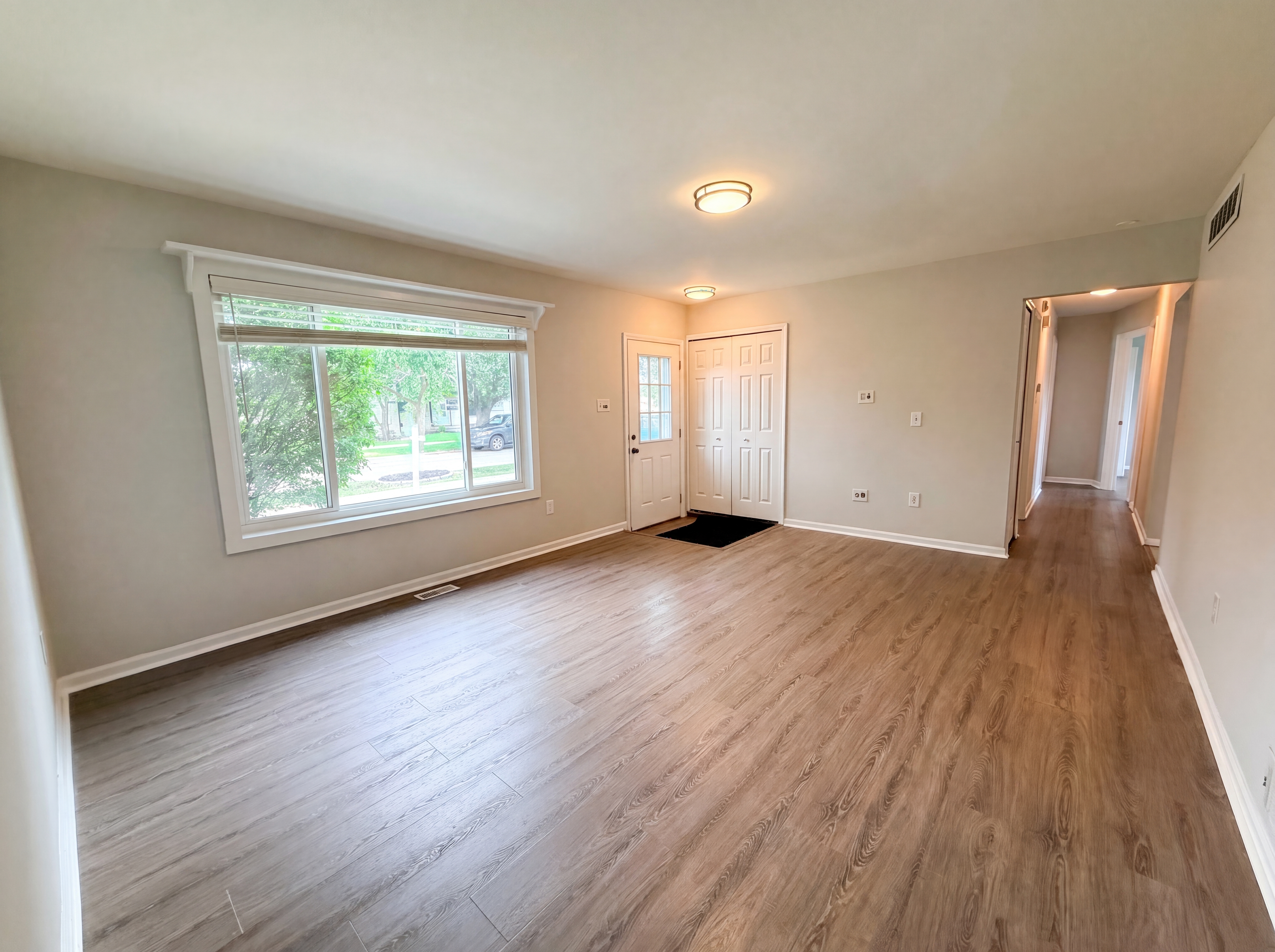 Photo 7 of 21 of 42195 Fairview Dr, Canton, MI