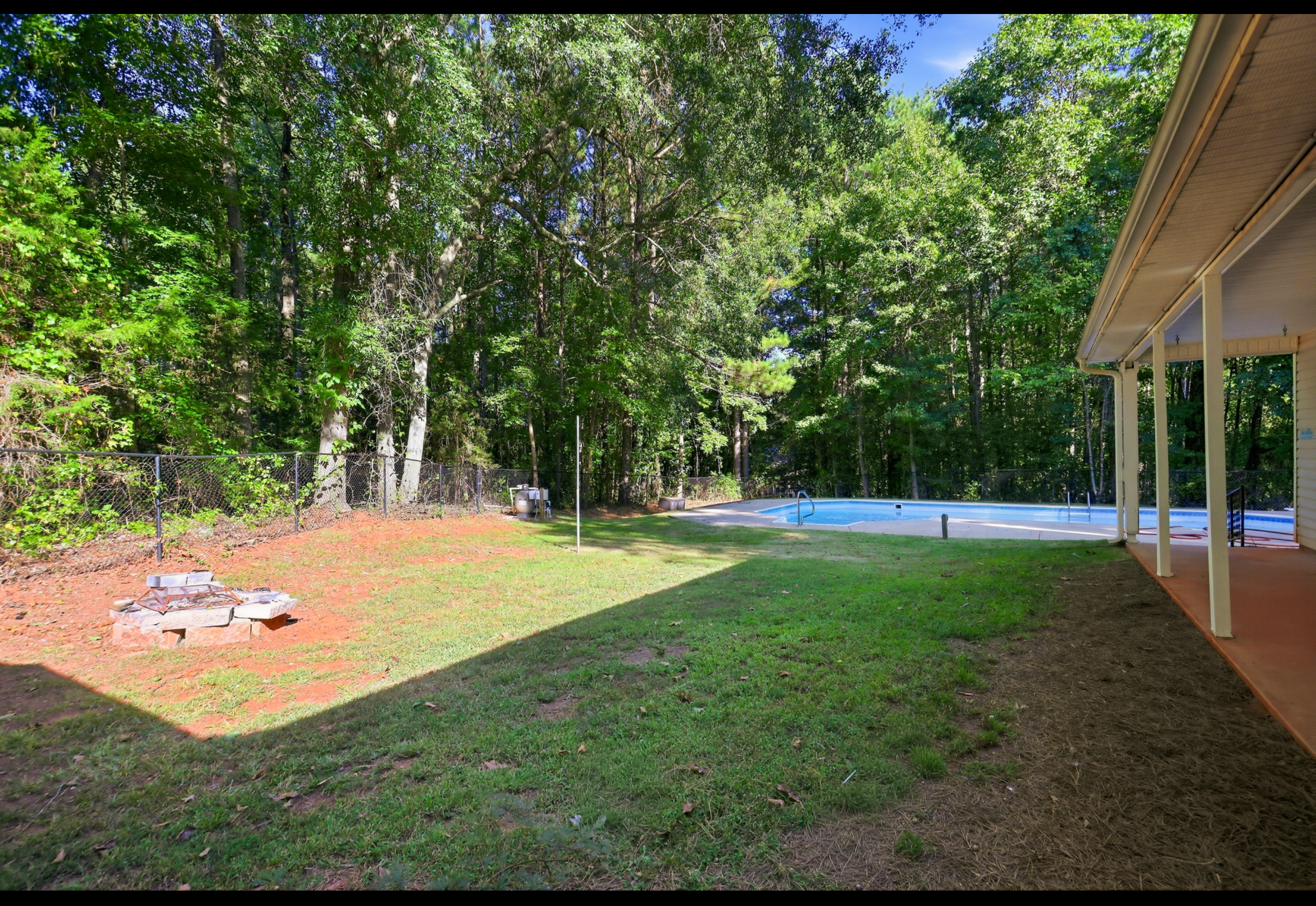 Photo 13 of 16 of 101 Loam Dr, McDonough, GA