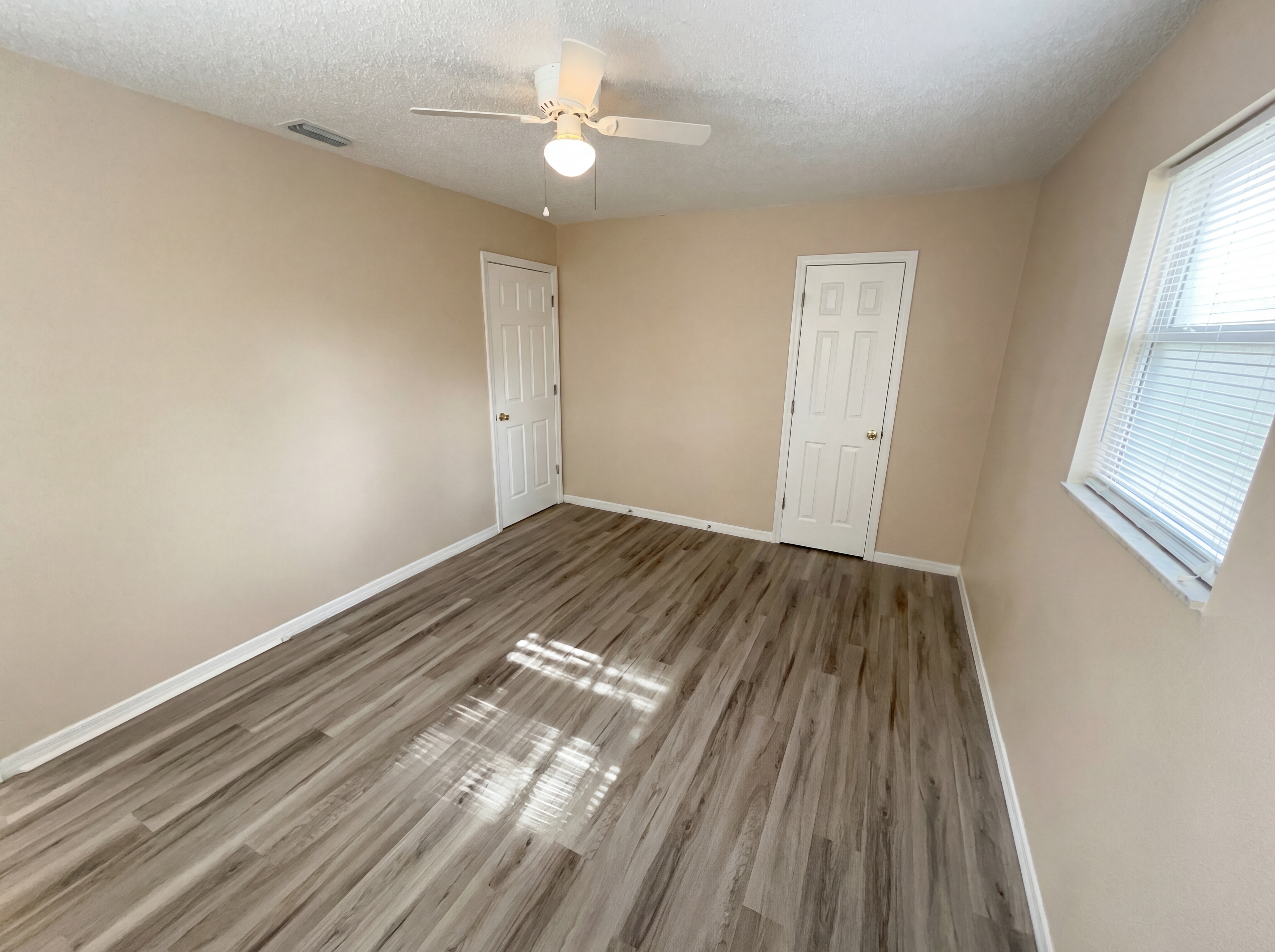 Photo 17 of 22 of 1118 SE Proctor Ln, Port Saint Lucie, FL