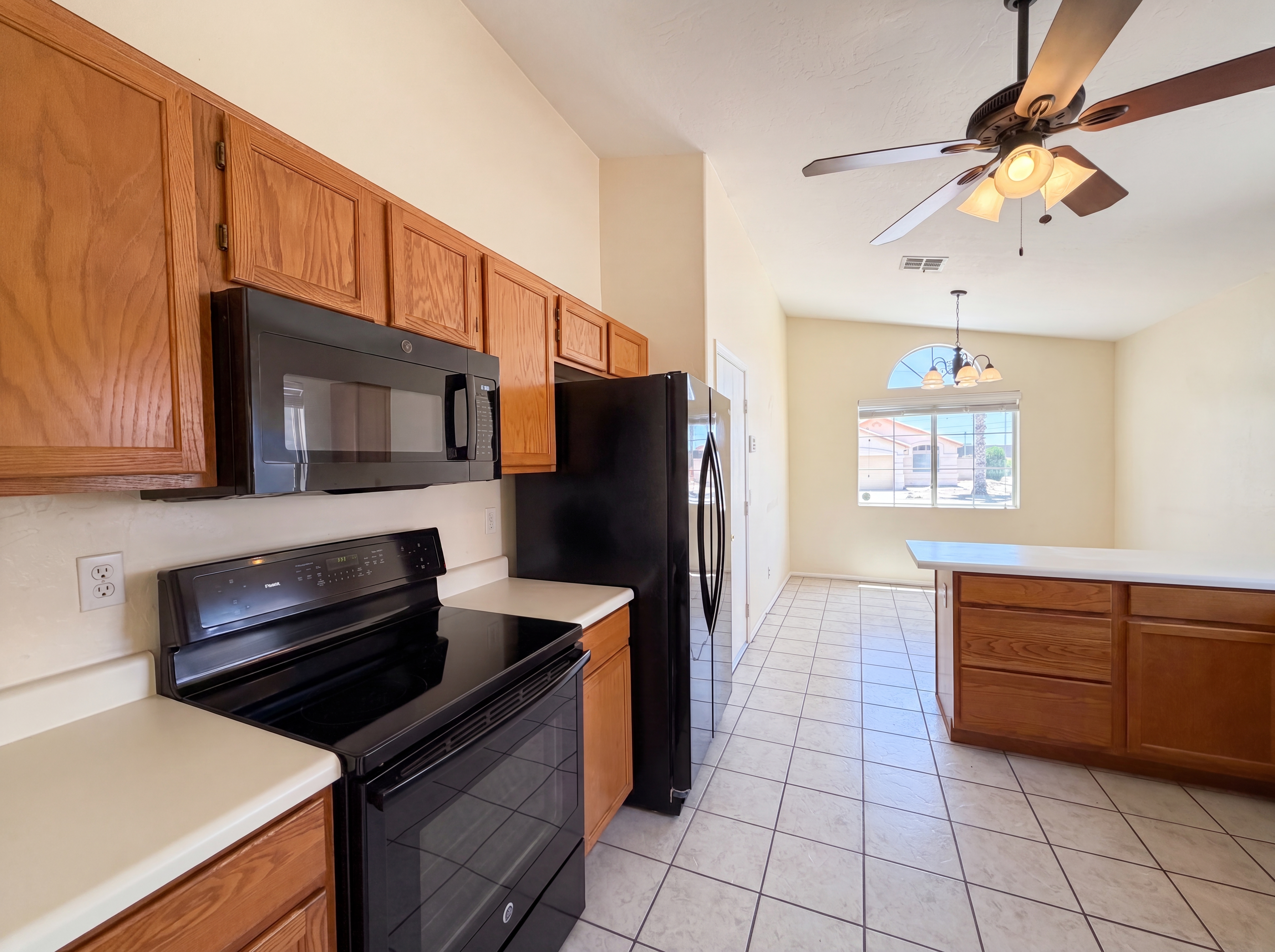 Photo 7 of 19 of 2018 E Windsong Dr, Phoenix, AZ