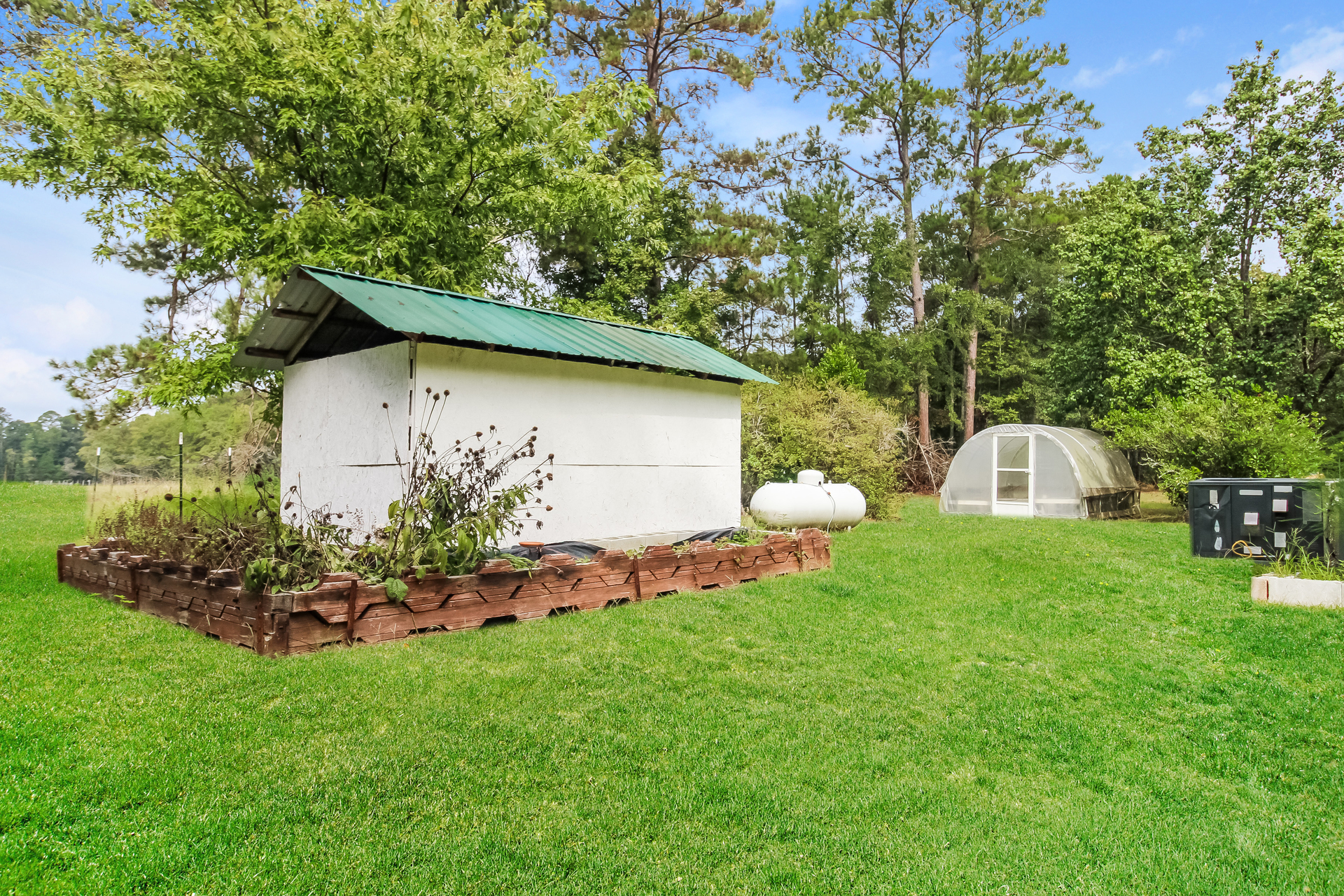 Photo 15 of 19 of 3417 Beulah Rd, Smoaks, SC