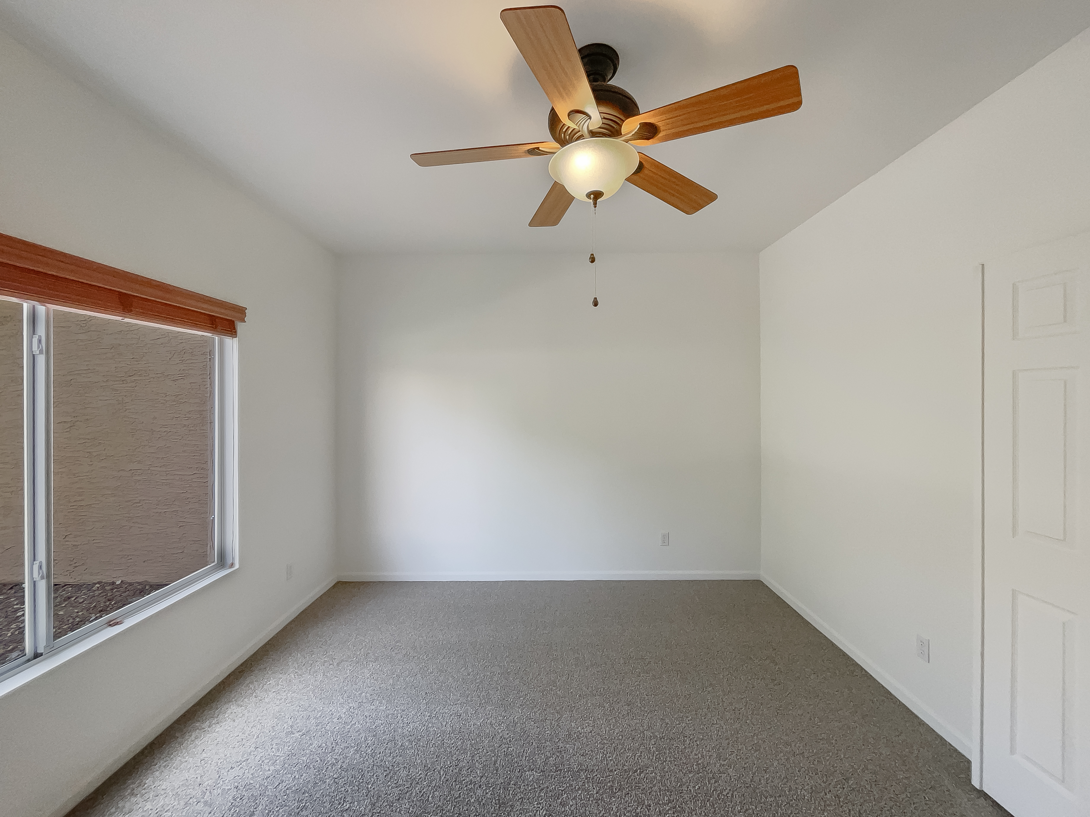 Photo 8 of 26 of 1616 E Glenhaven Dr, Phoenix, AZ