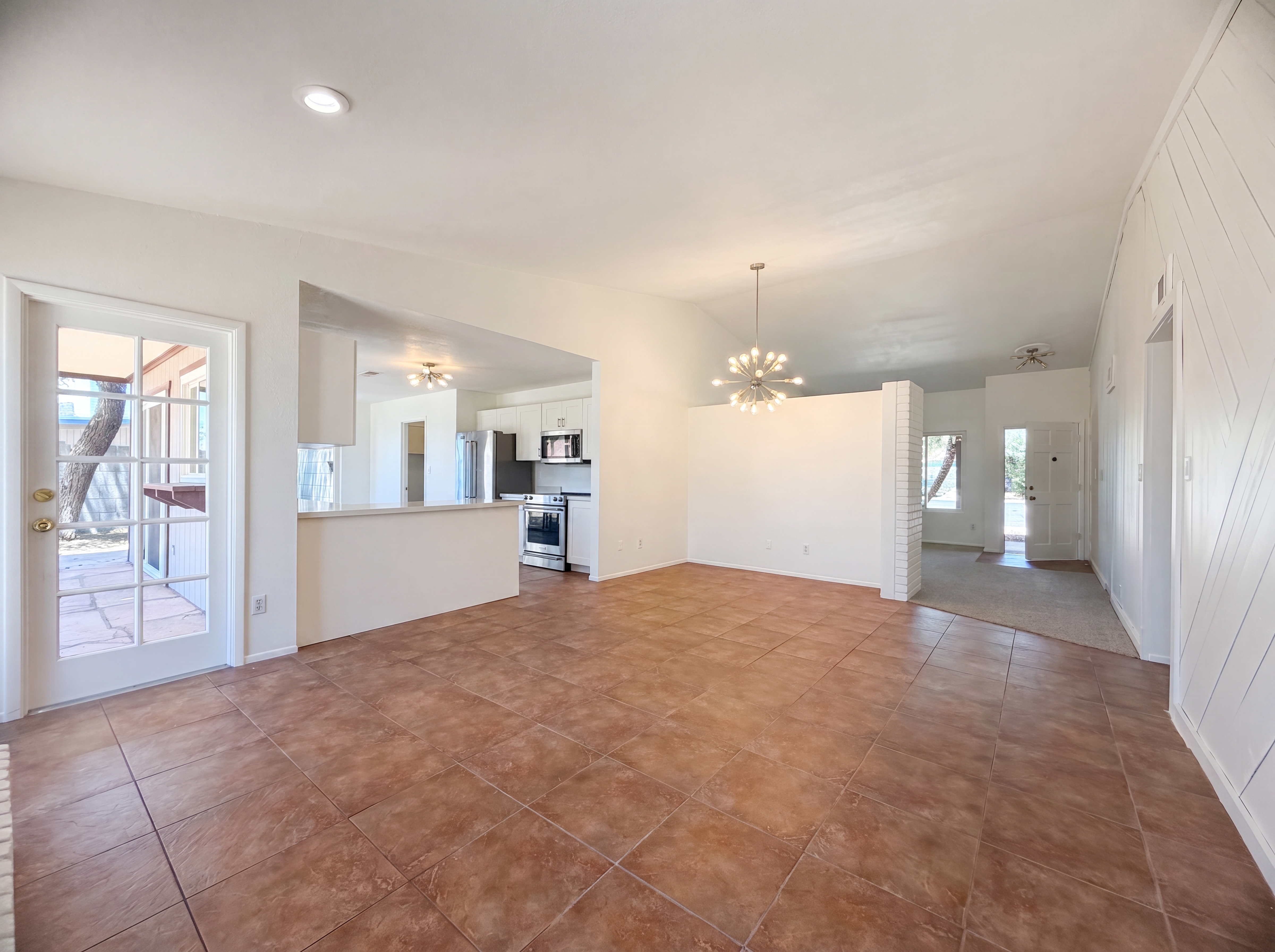 Photo 7 of 17 of 1307 W Alamo Dr, Chandler, AZ