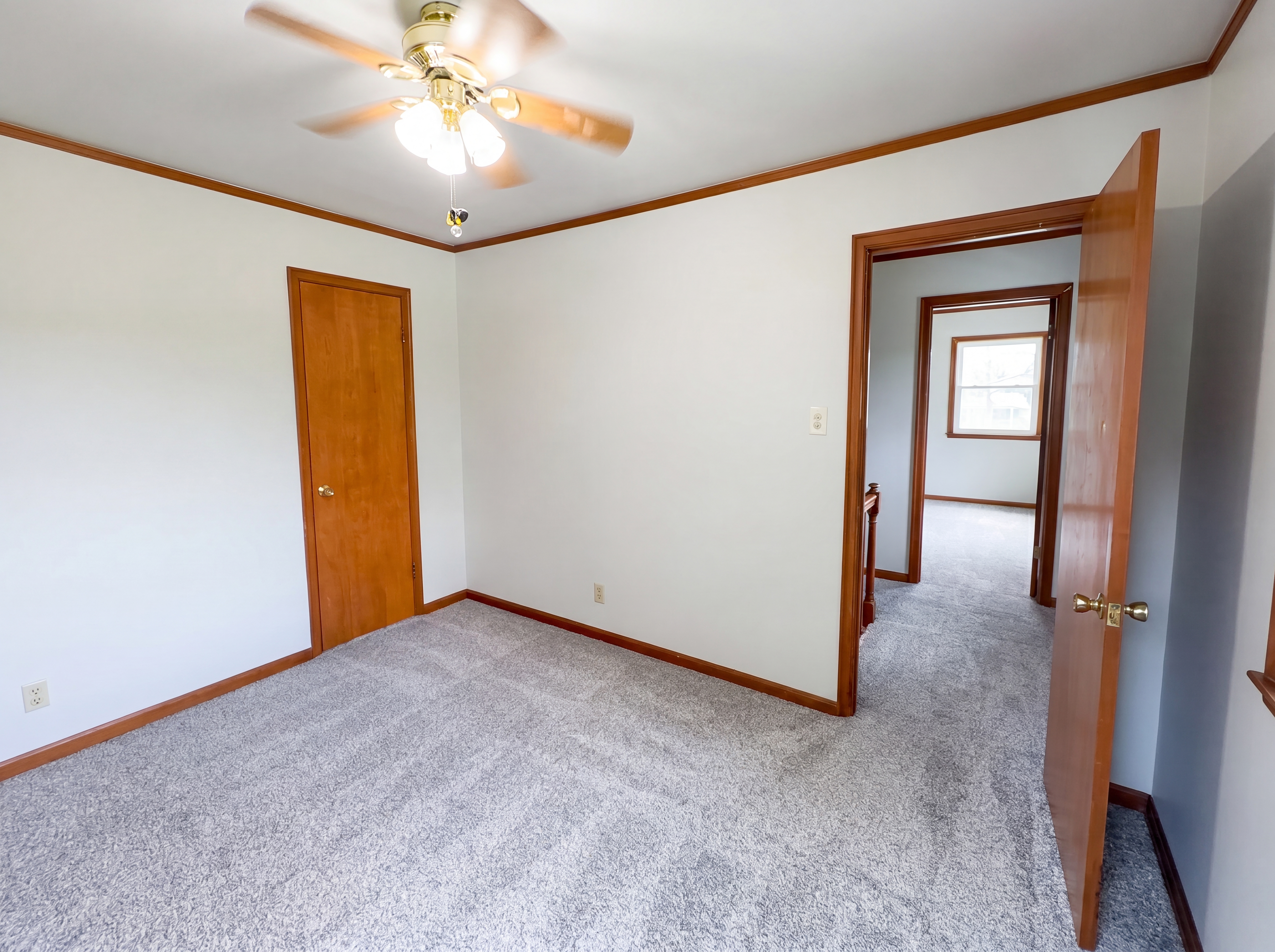 Photo 11 of 19 of 2021 SW 29th Ter, Topeka, KS
