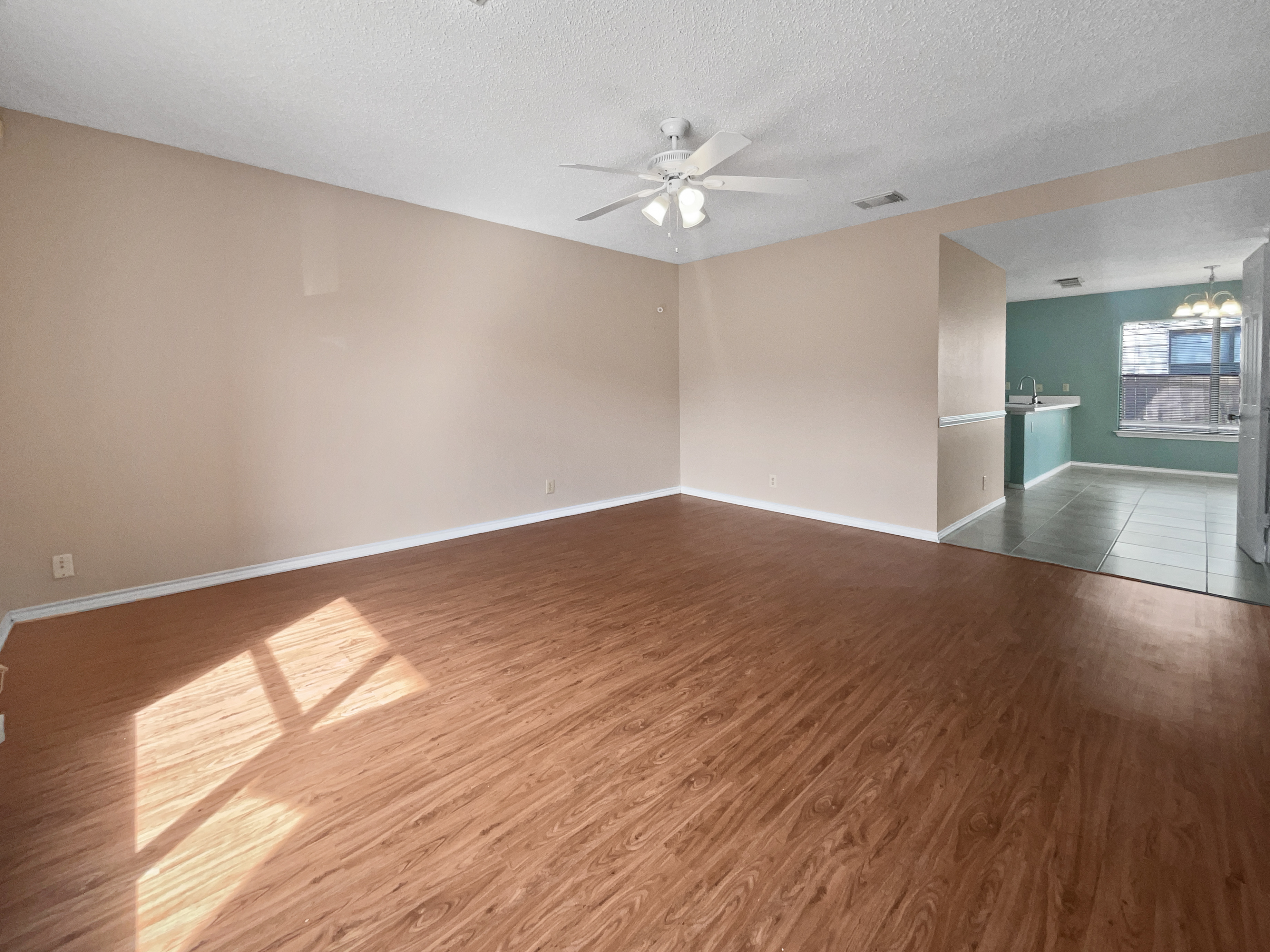 Photo 7 of 17 of 5215 Kenton Stone, San Antonio, TX