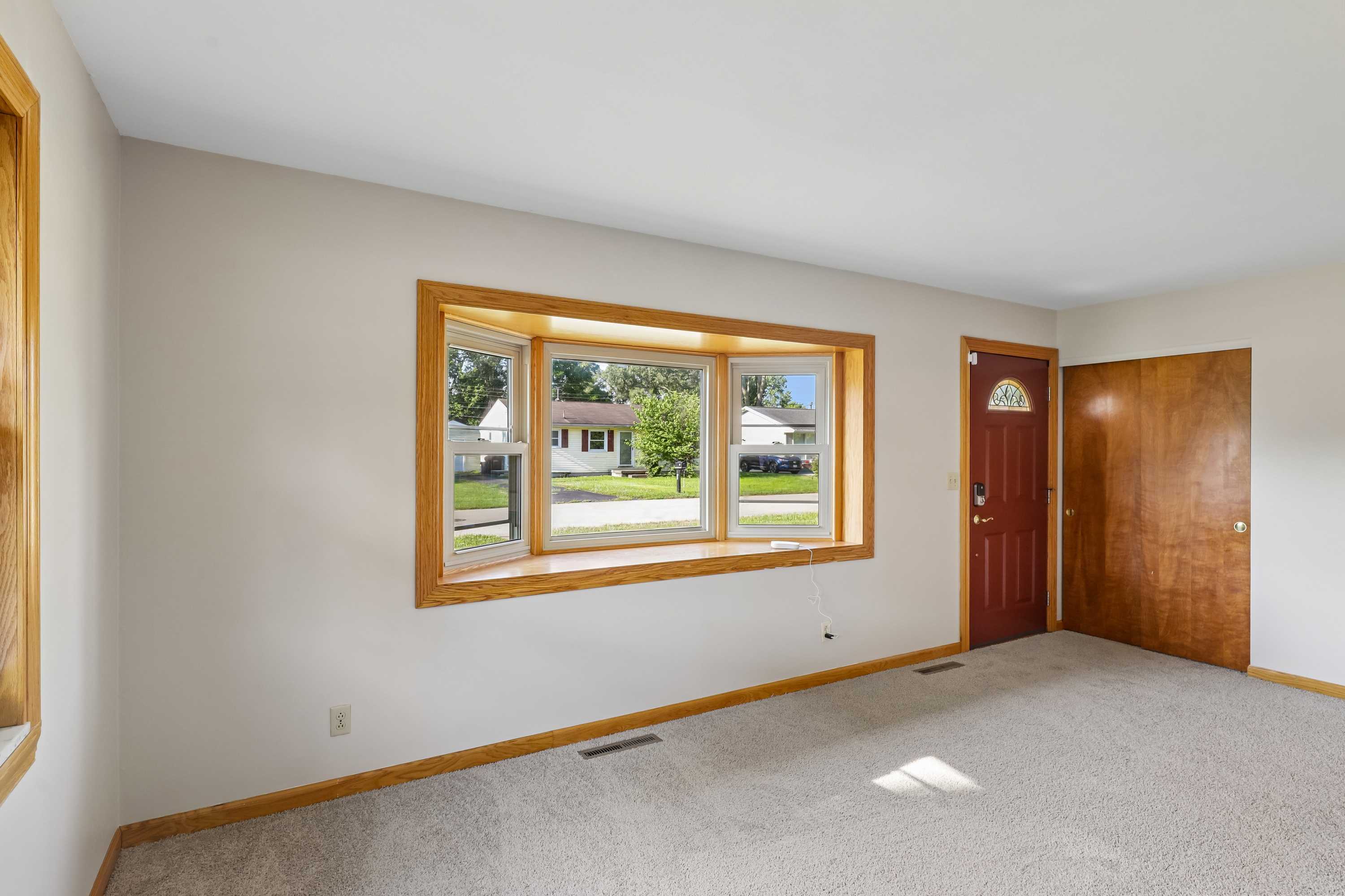 Photo 37 of 38 of 48 S Circle Dr, Germantown, OH