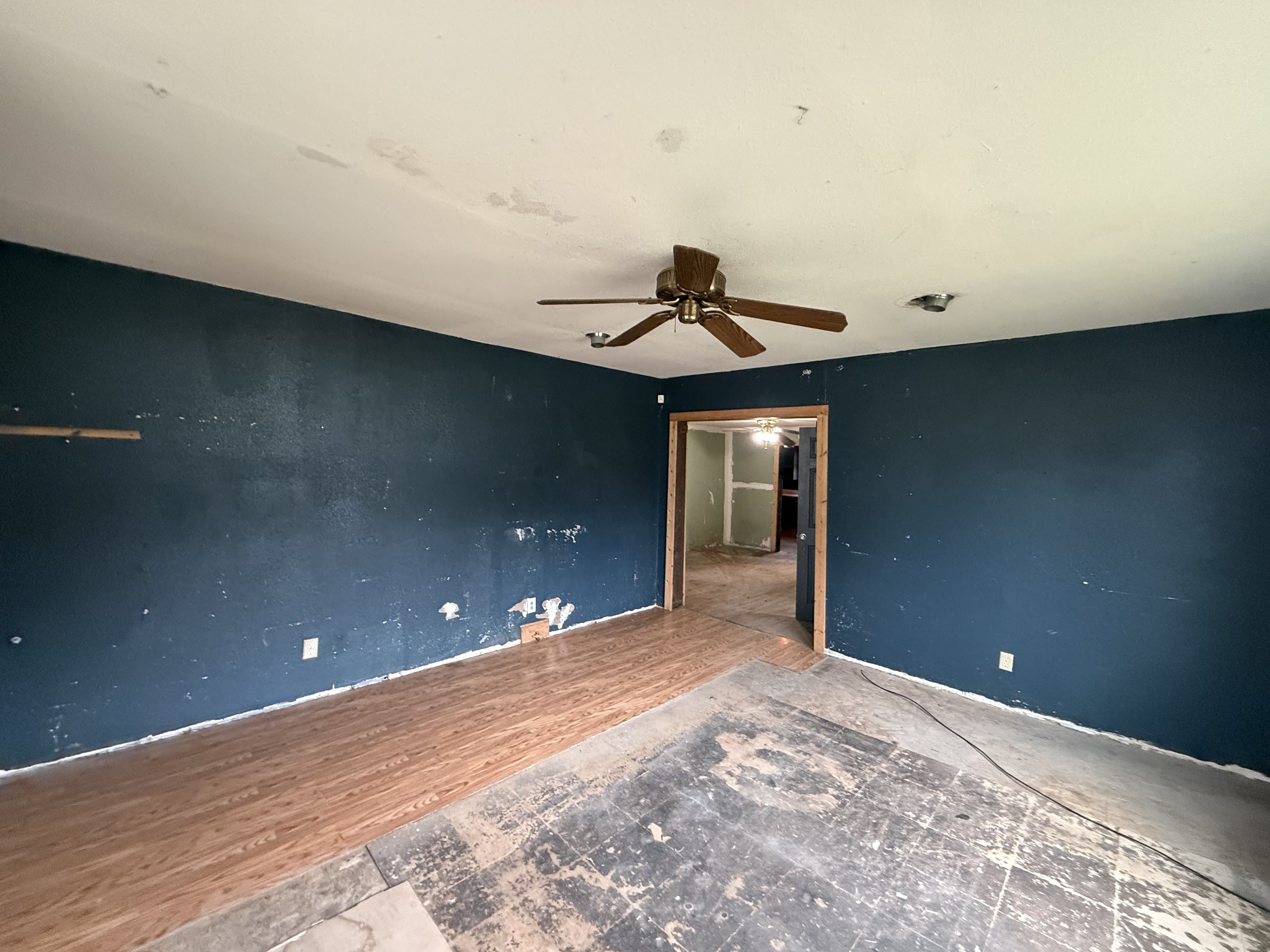 Photo 9 of 27 of 309 B St NE, Linton, IN