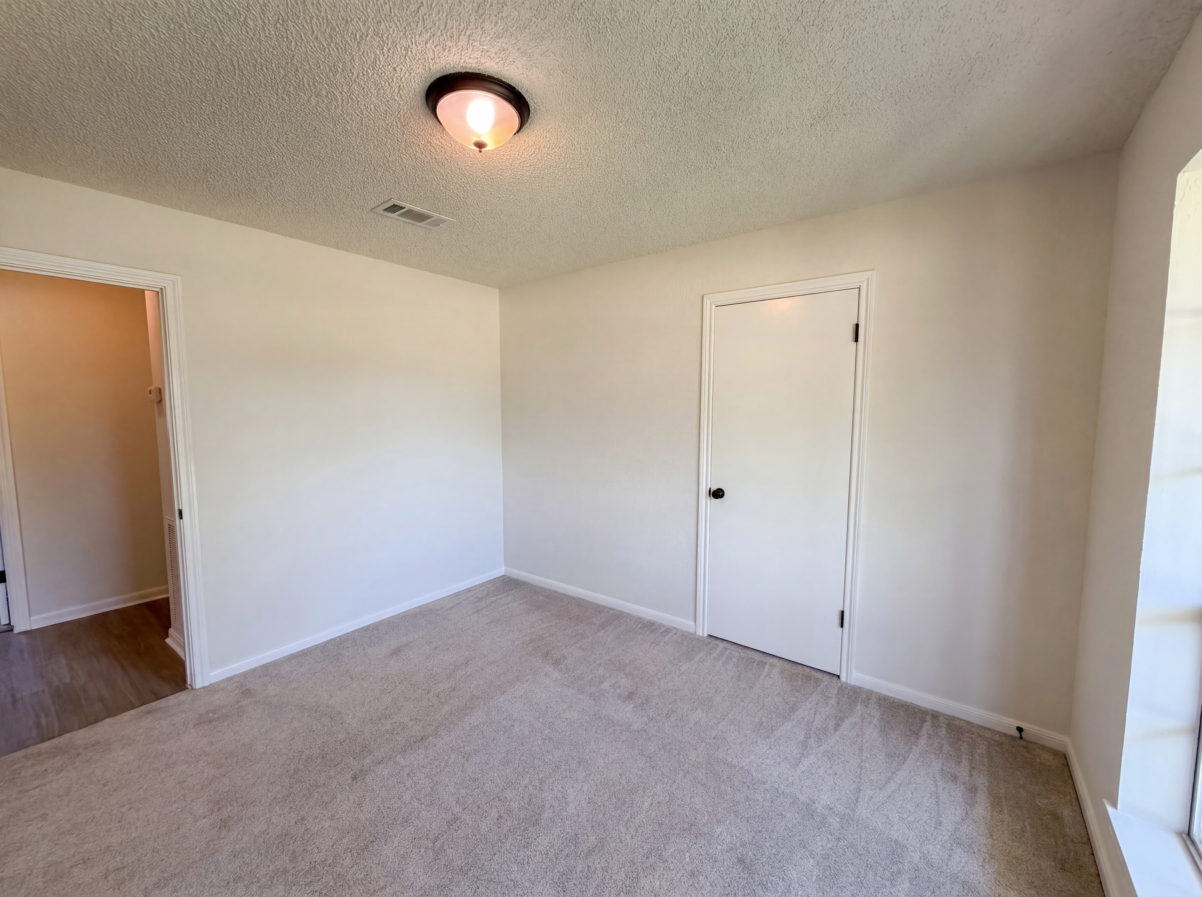 Photo 4 of 18 of 12614 A Bar Dr, Santa Fe, TX