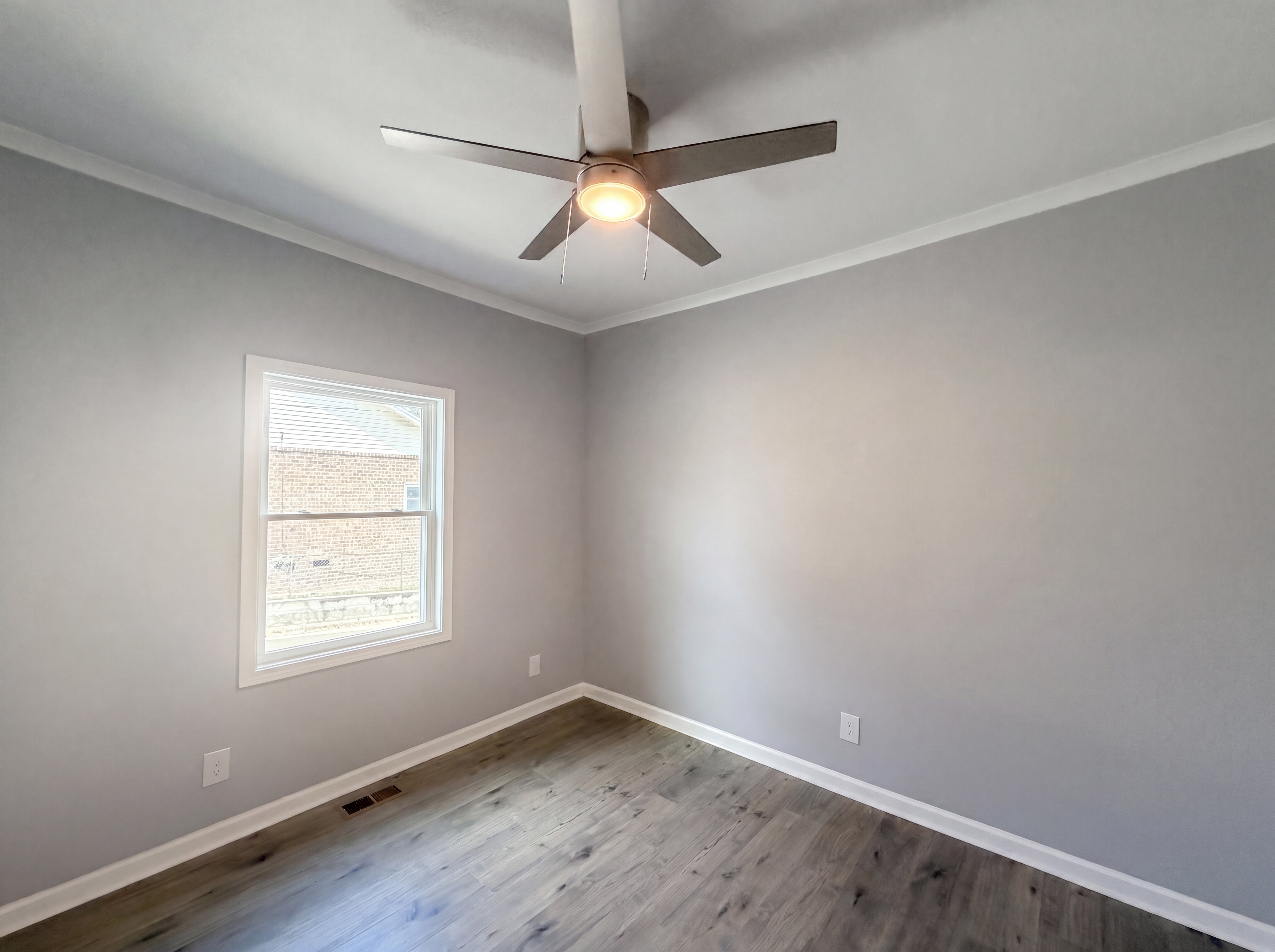 Photo 11 of 16 of 1501 S Roxboro St, Durham, NC