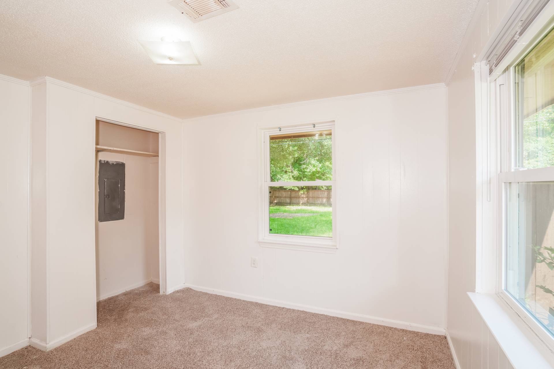 Photo 34 of 41 of 733 Sutton St, Jesup, GA