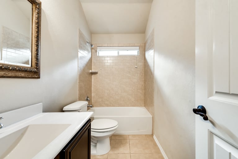 Photo 25 of 32 - 890 Lancashire Ln, Aubrey, TX 76227