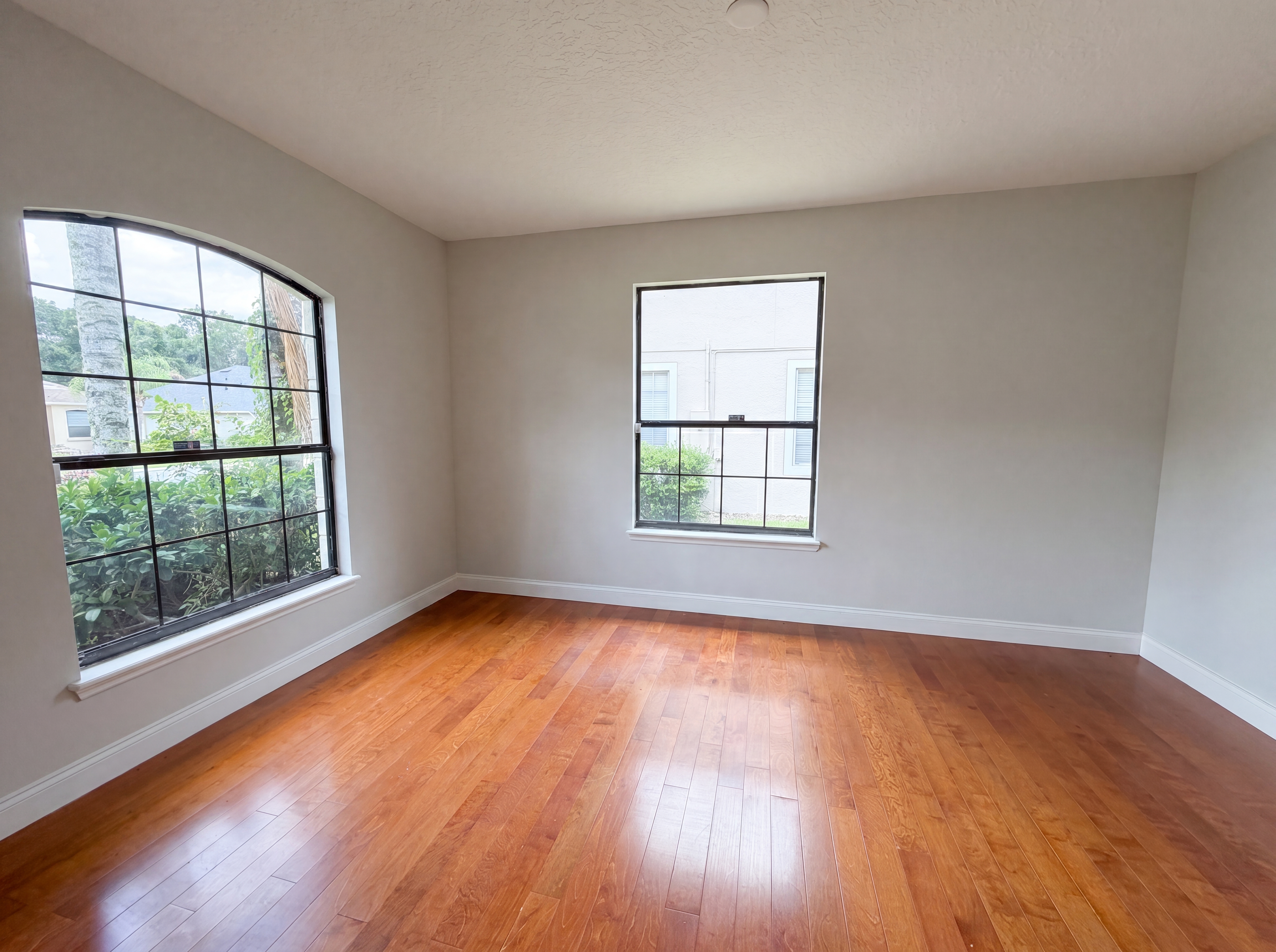 Photo 12 of 26 of 216 Blue Crystal Dr, Deland, FL