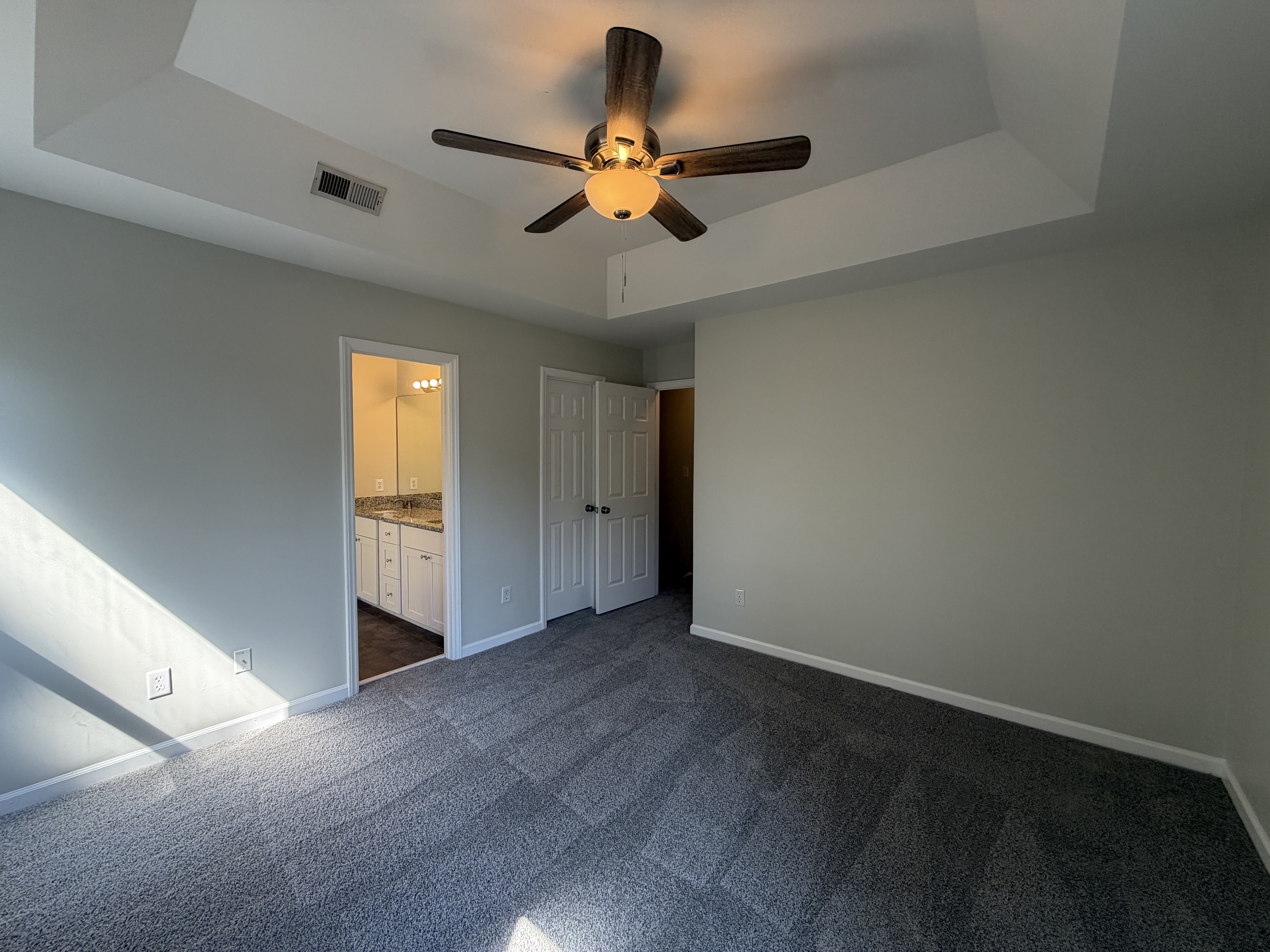 Photo 4 of 17 of 5908 Wateree Dr, Durham, NC