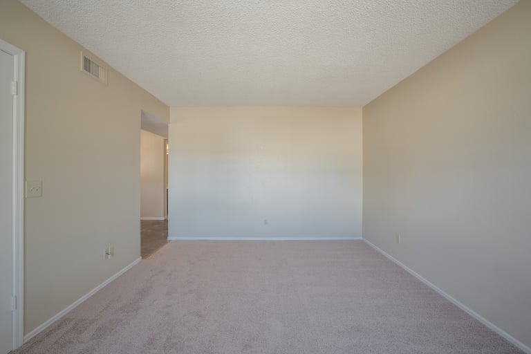 Photo 8 of 21 - 4532 N 74th Dr, Phoenix, AZ 85033