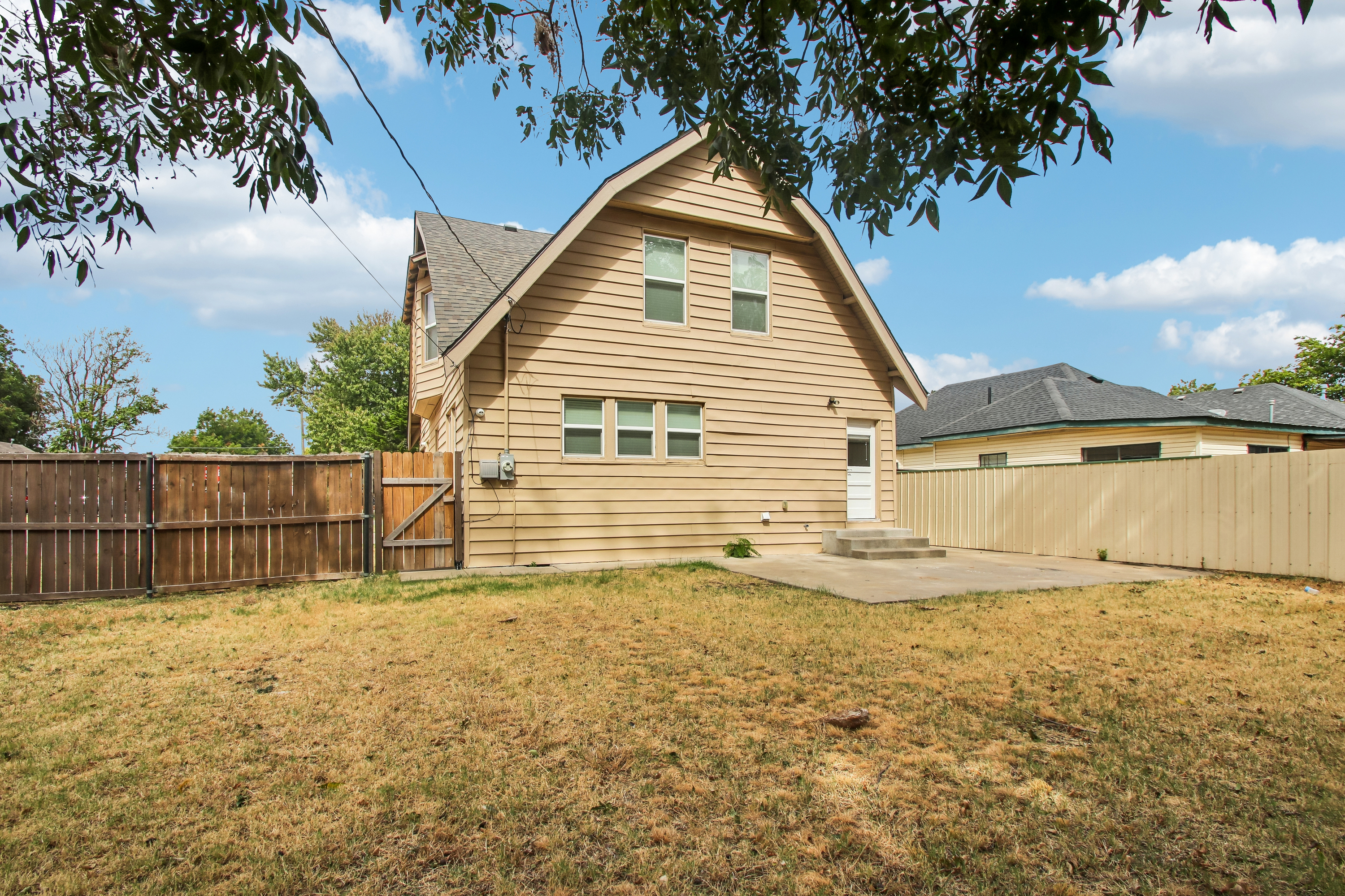 Photo 30 of 38 of 537 S Miles Ave, El Reno, OK