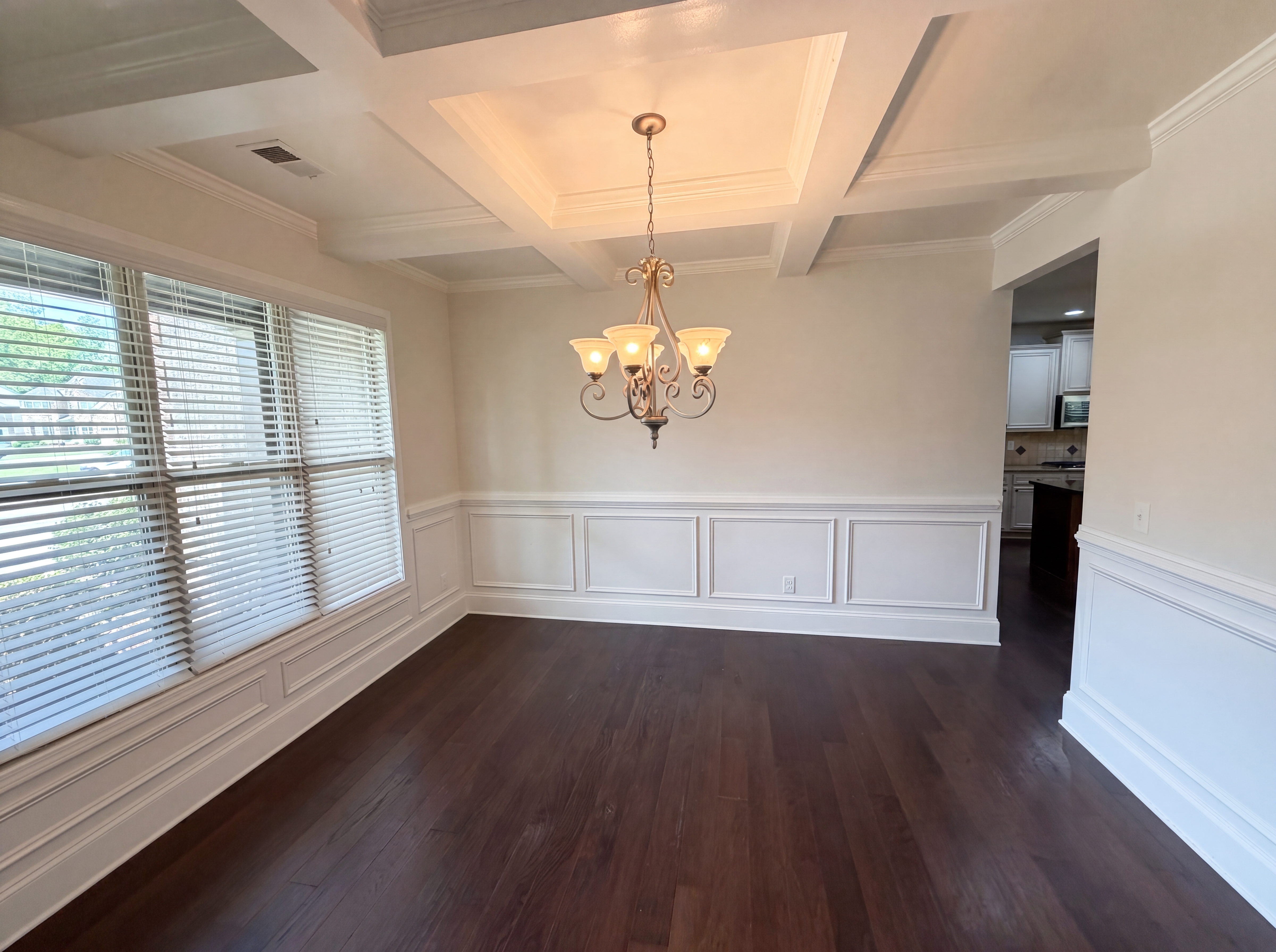 Photo 10 of 51 of 1481 Azalea Brook Dr, Lawrenceville, GA