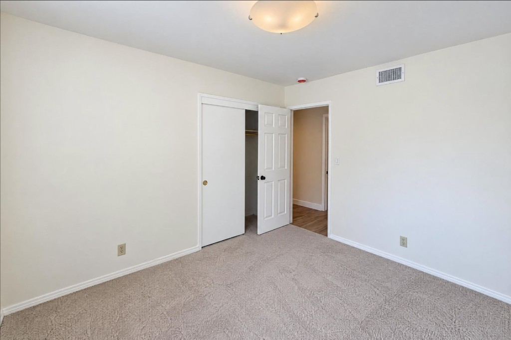 Photo 18 of 25 of 1042 Whispering Oaks Dr, Arcadia, CA