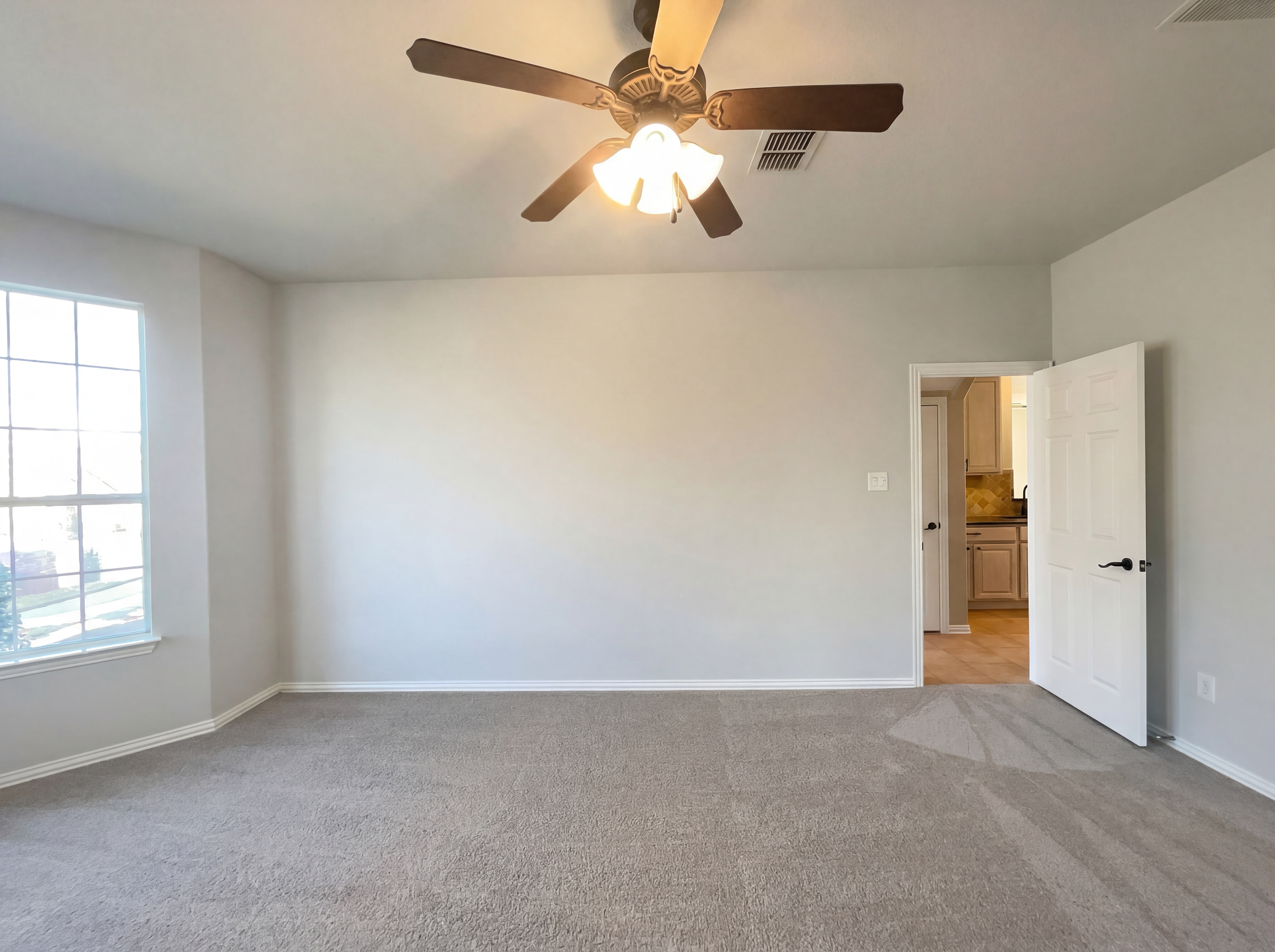 Photo 15 of 21 of 11963 Henderson Dr, Frisco, TX