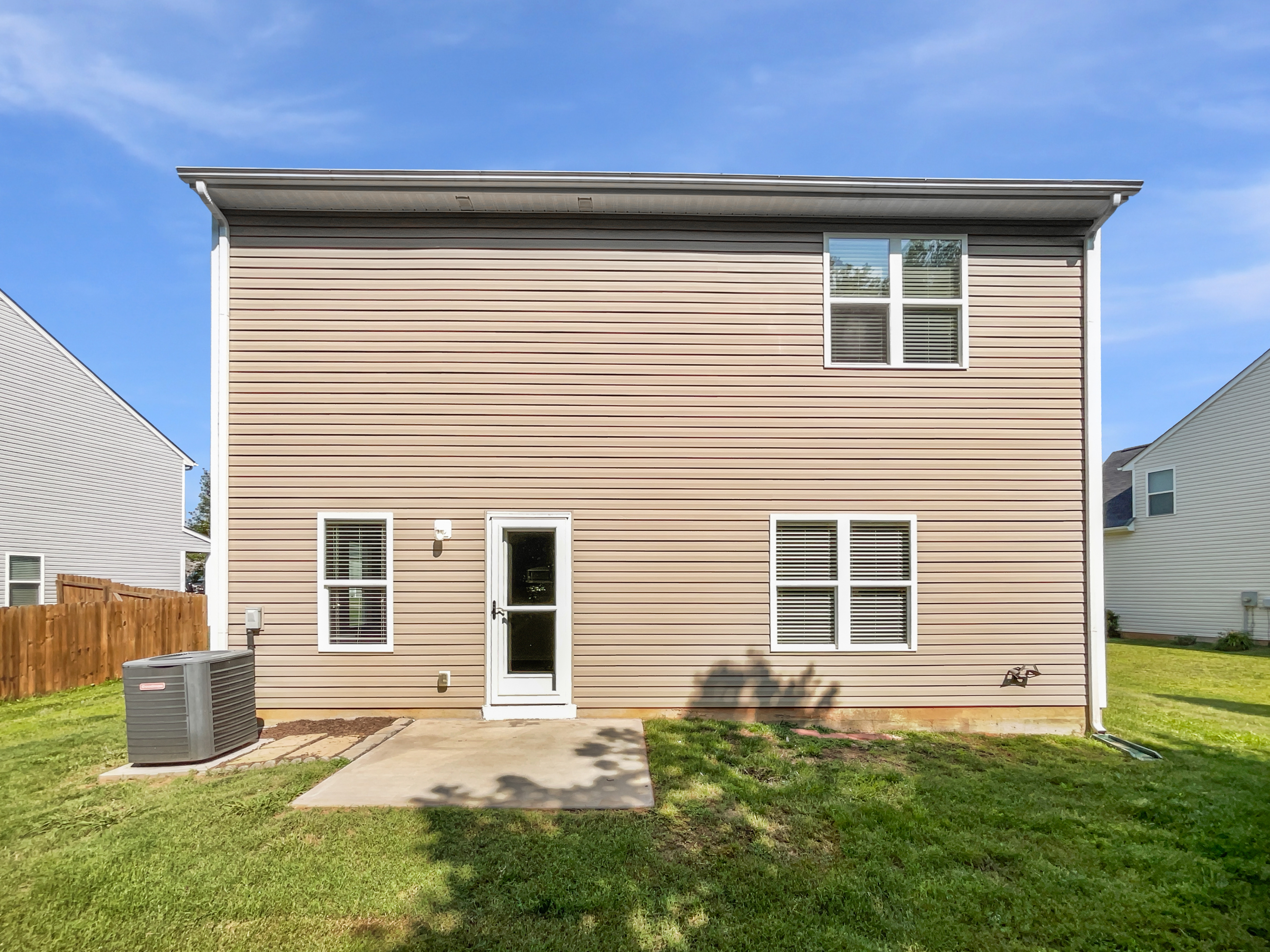 Photo 8 of 23 of 108 Greenway View Ct, Mount Holly, NC