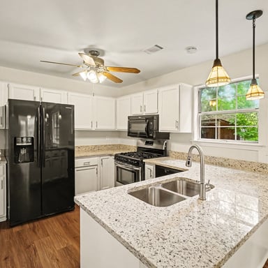 Property photo 2 of 2684 Piedmont Oak Dr