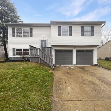 Property photo 1 of 7739 Inverness Dr
