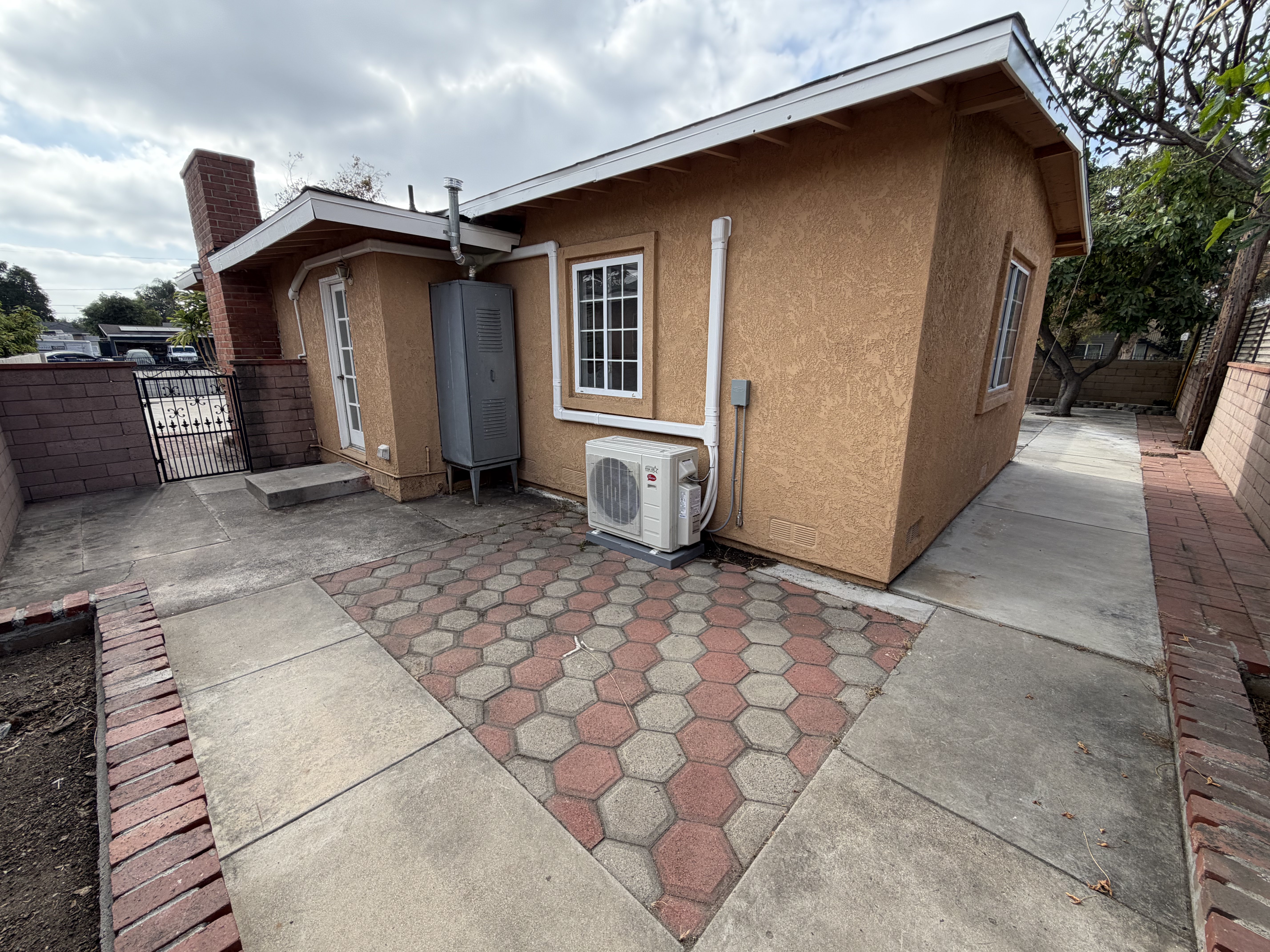 Photo 30 of 31 of 1426 S Rita Way, Santa Ana, CA