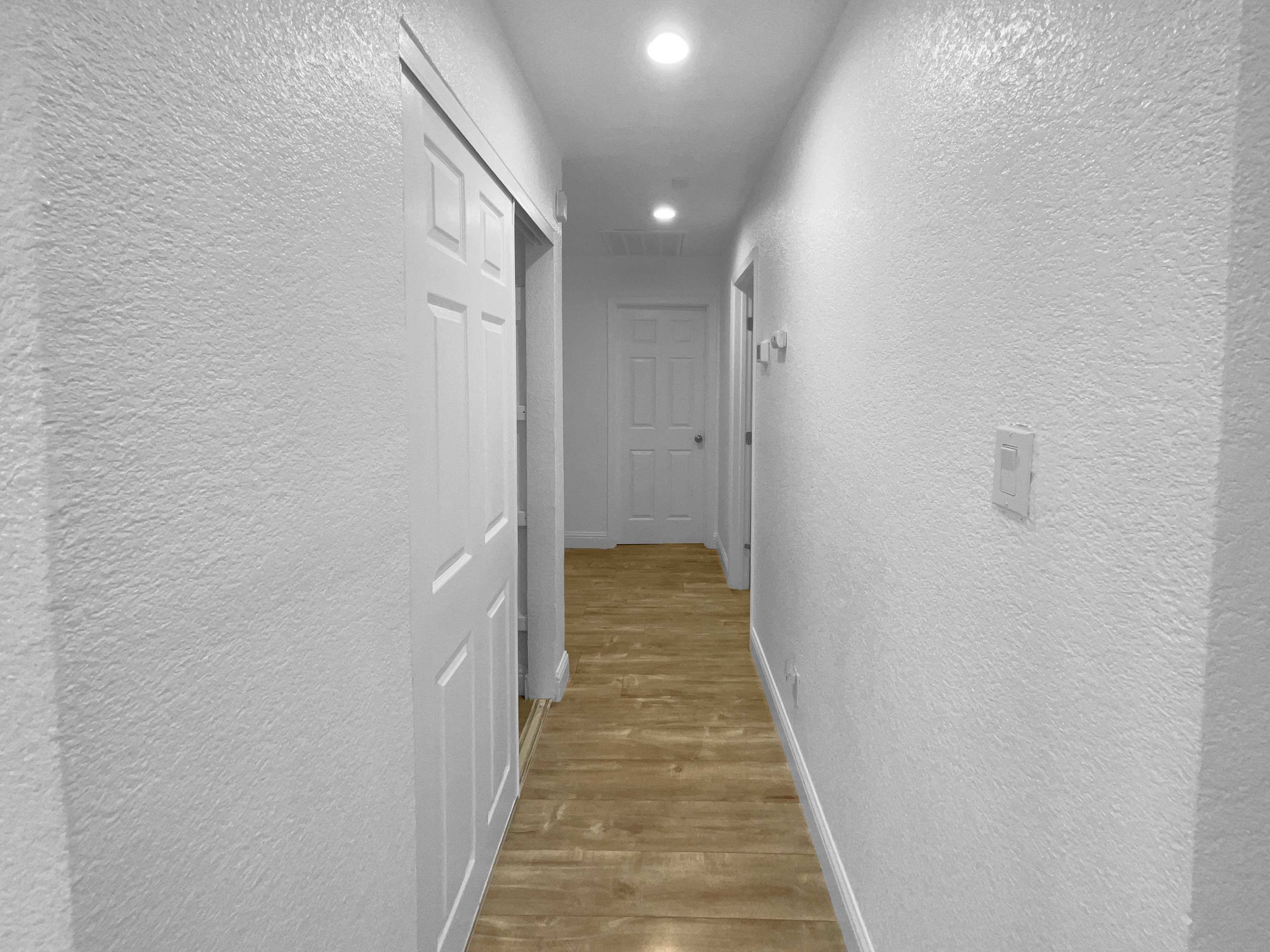Photo 12 of 22 of 1109 Frienza Ave, Sacramento, CA