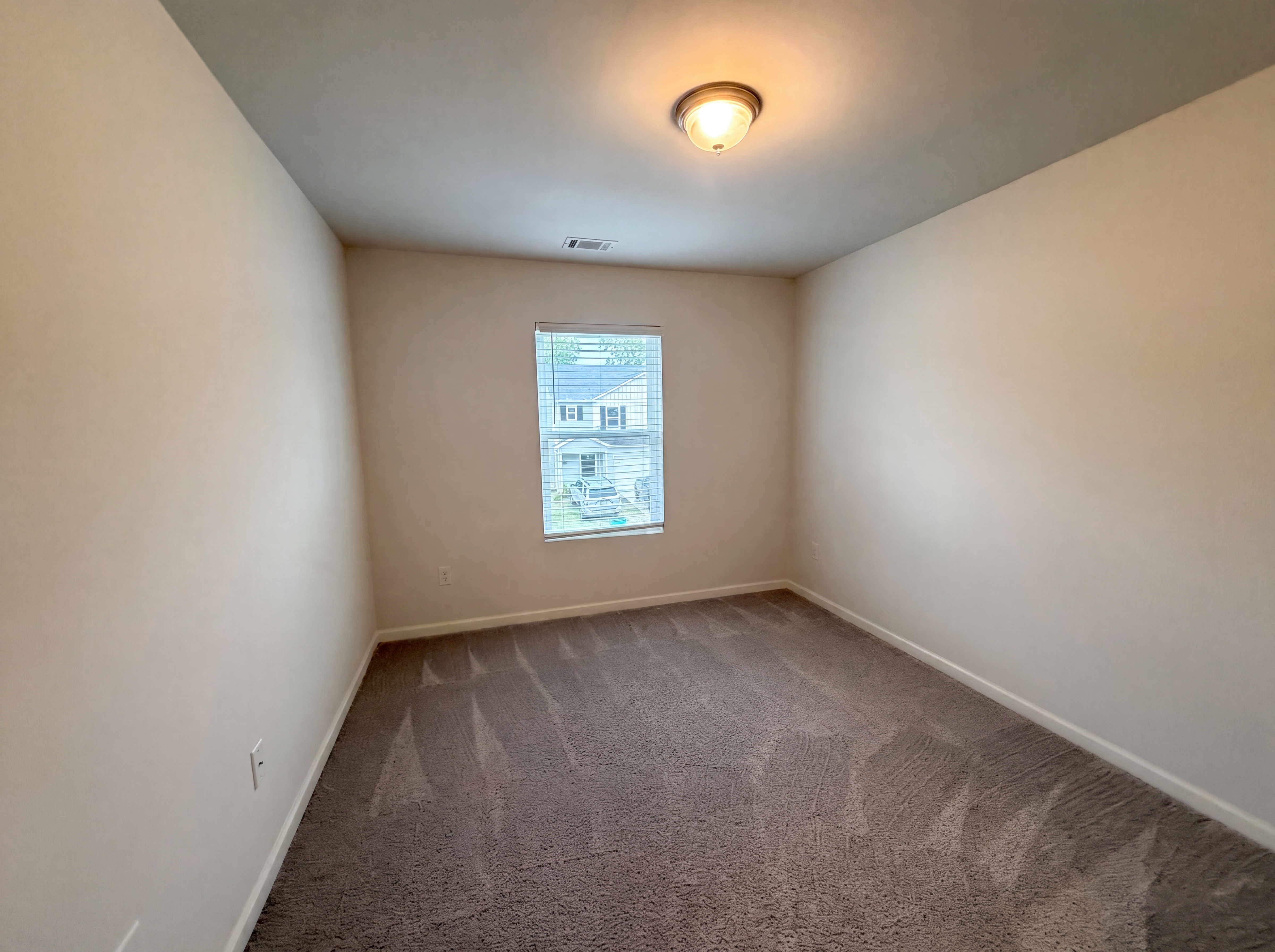 Photo 12 of 21 of 667 Farmstead Trl, Inman, SC