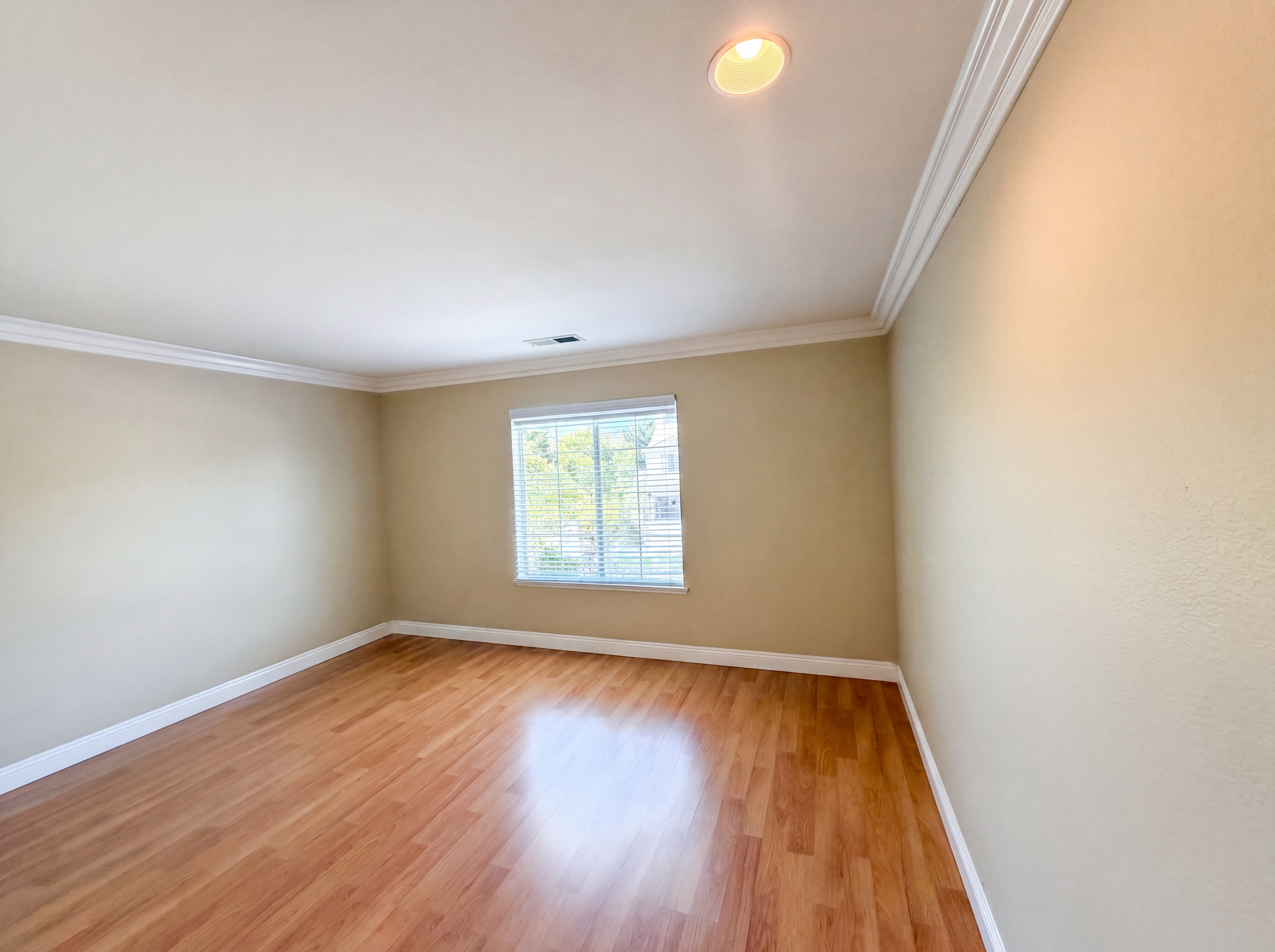 Photo 15 of 21 of 27801 Canyon Hills Way, Murrieta, CA