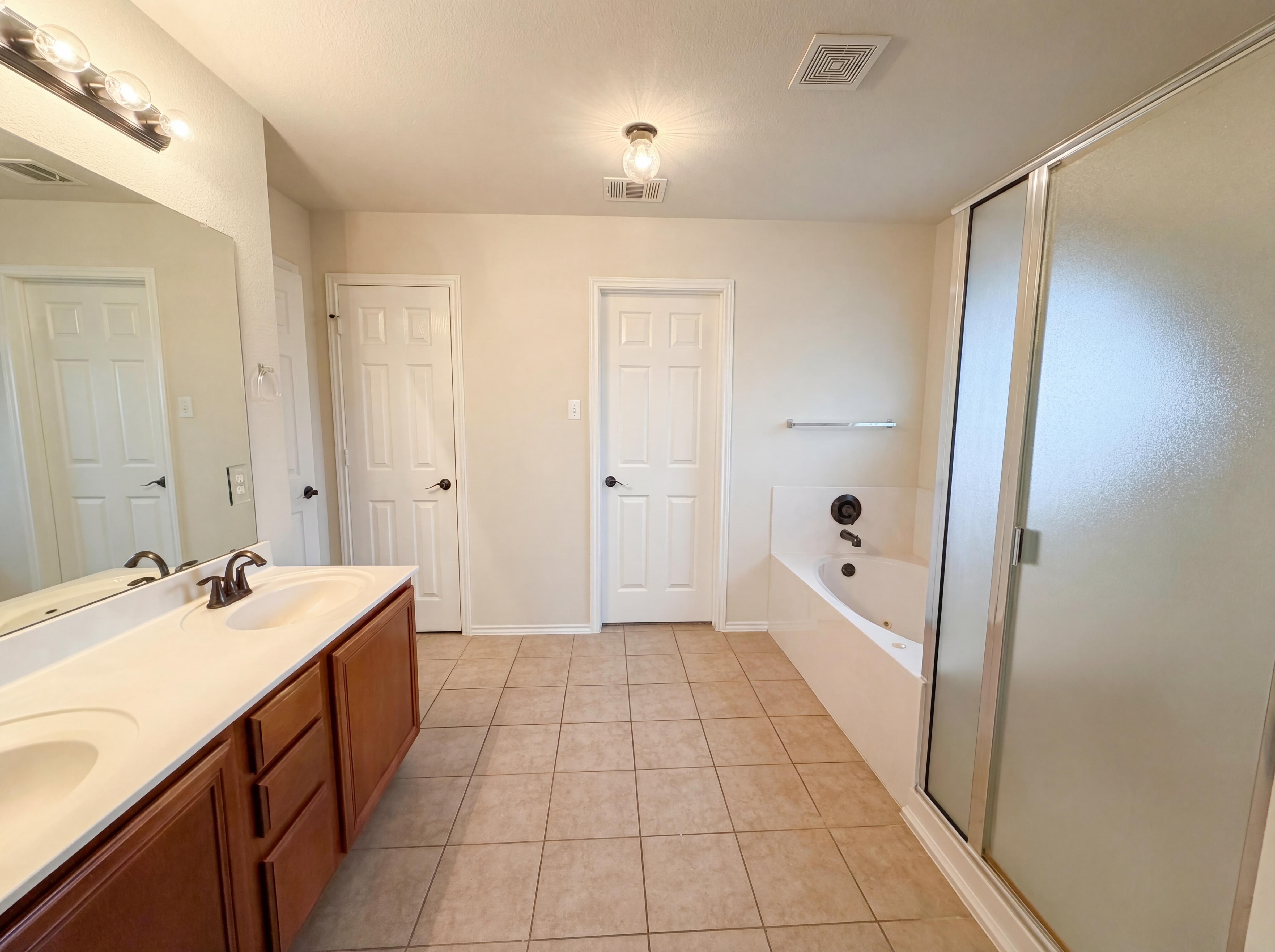 Photo 6 of 24 of 6206 Suellen Ln, Killeen, TX