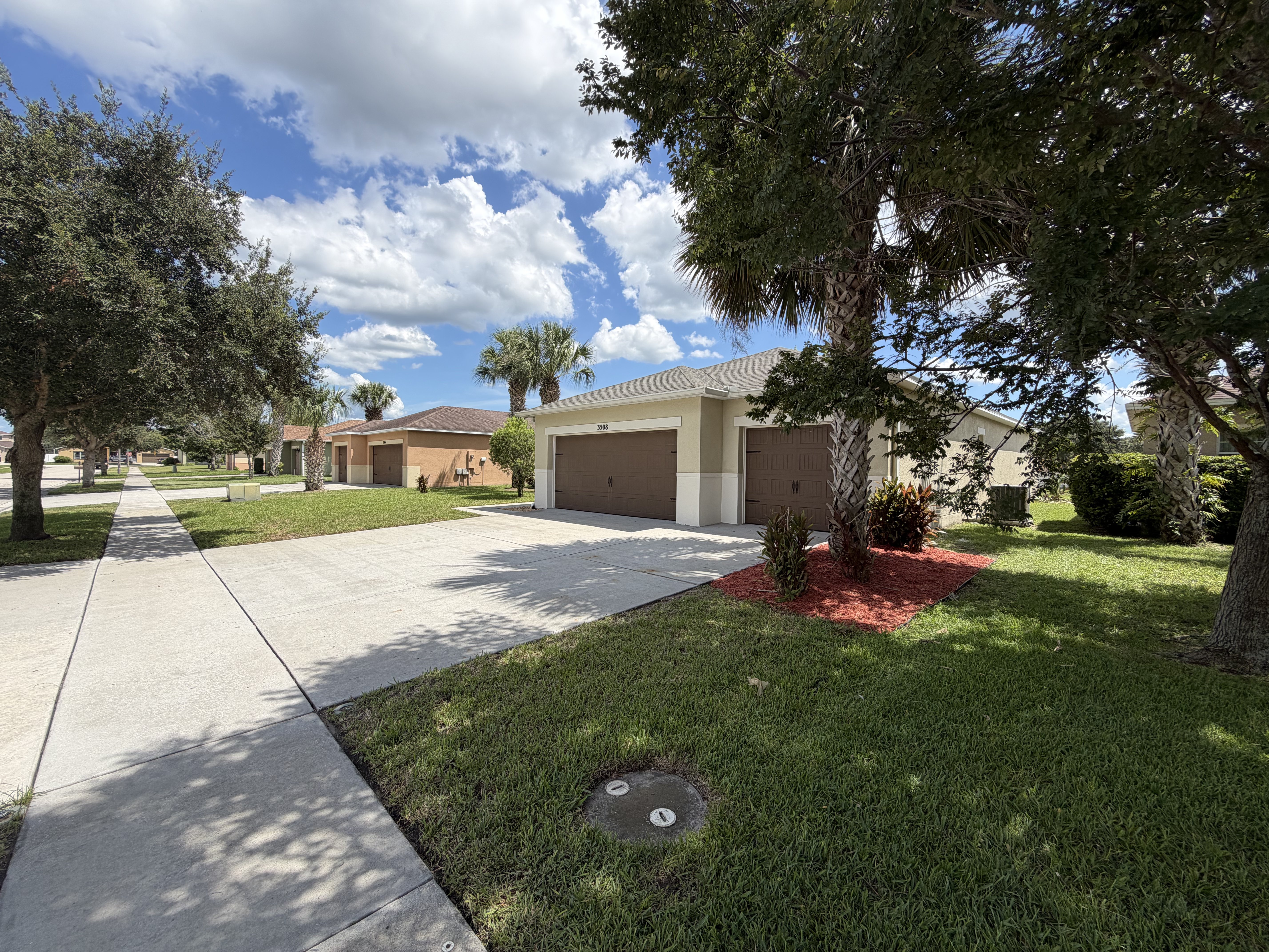 Photo 33 of 40 of 3508 Yacht Club Ct, Kissimmee, FL