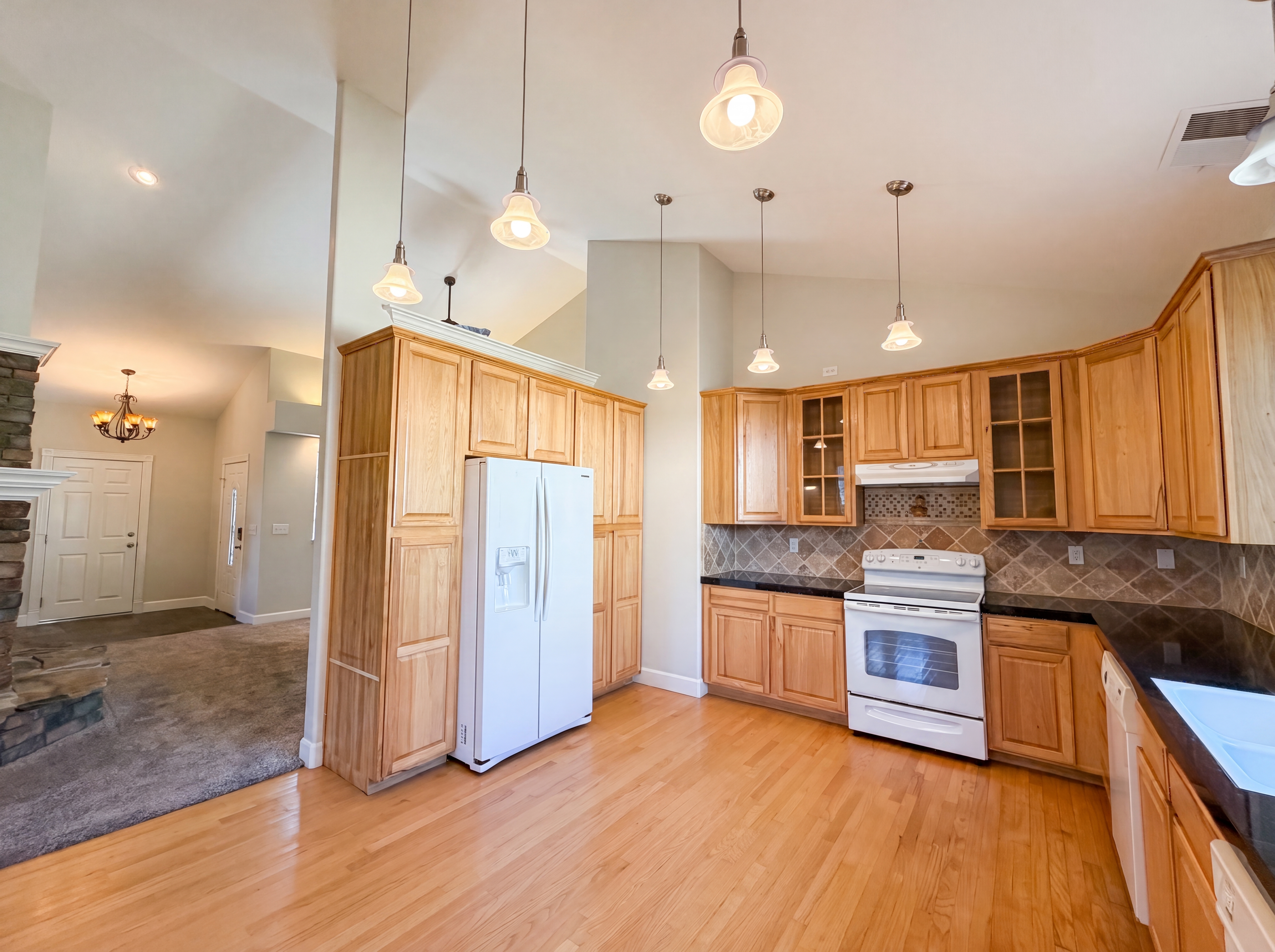 Photo 2 of 48 of 8233 Fair Way, Citrus Heights, CA