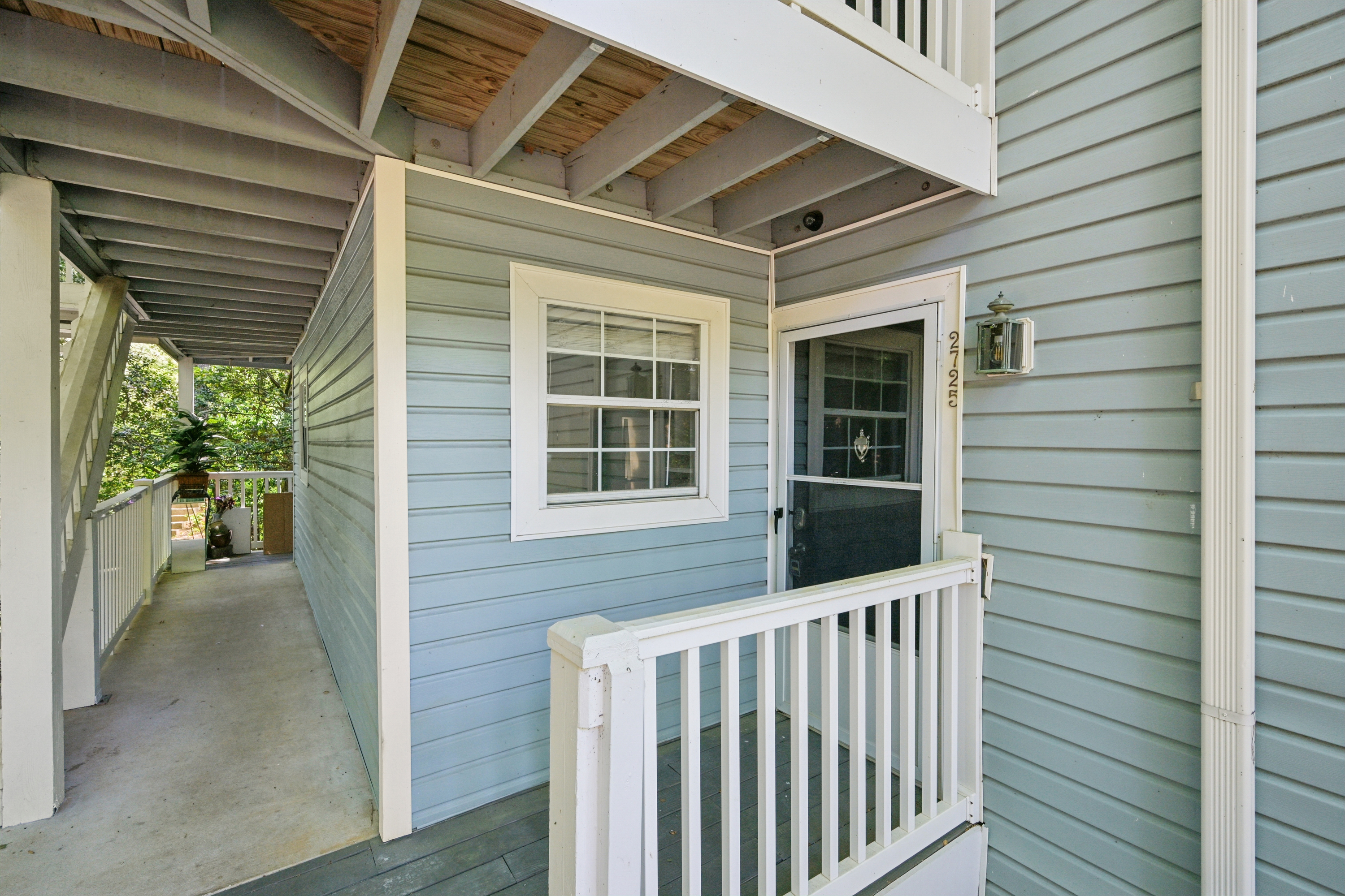 Photo 18 of 22 of 2725 Saint Augustine Trl SE, Marietta, GA